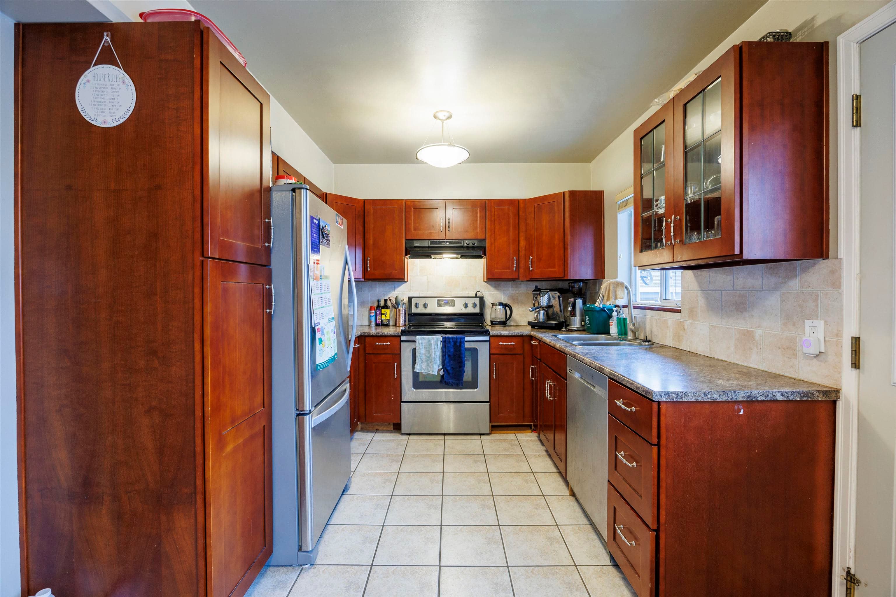 6524 Charles Street, Burnaby, V5B 2H1 — photo 4