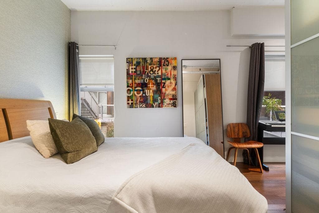 211&212 - 1529 W 6th Avenue, Vancouver, V6J 1R1 — photo 2
