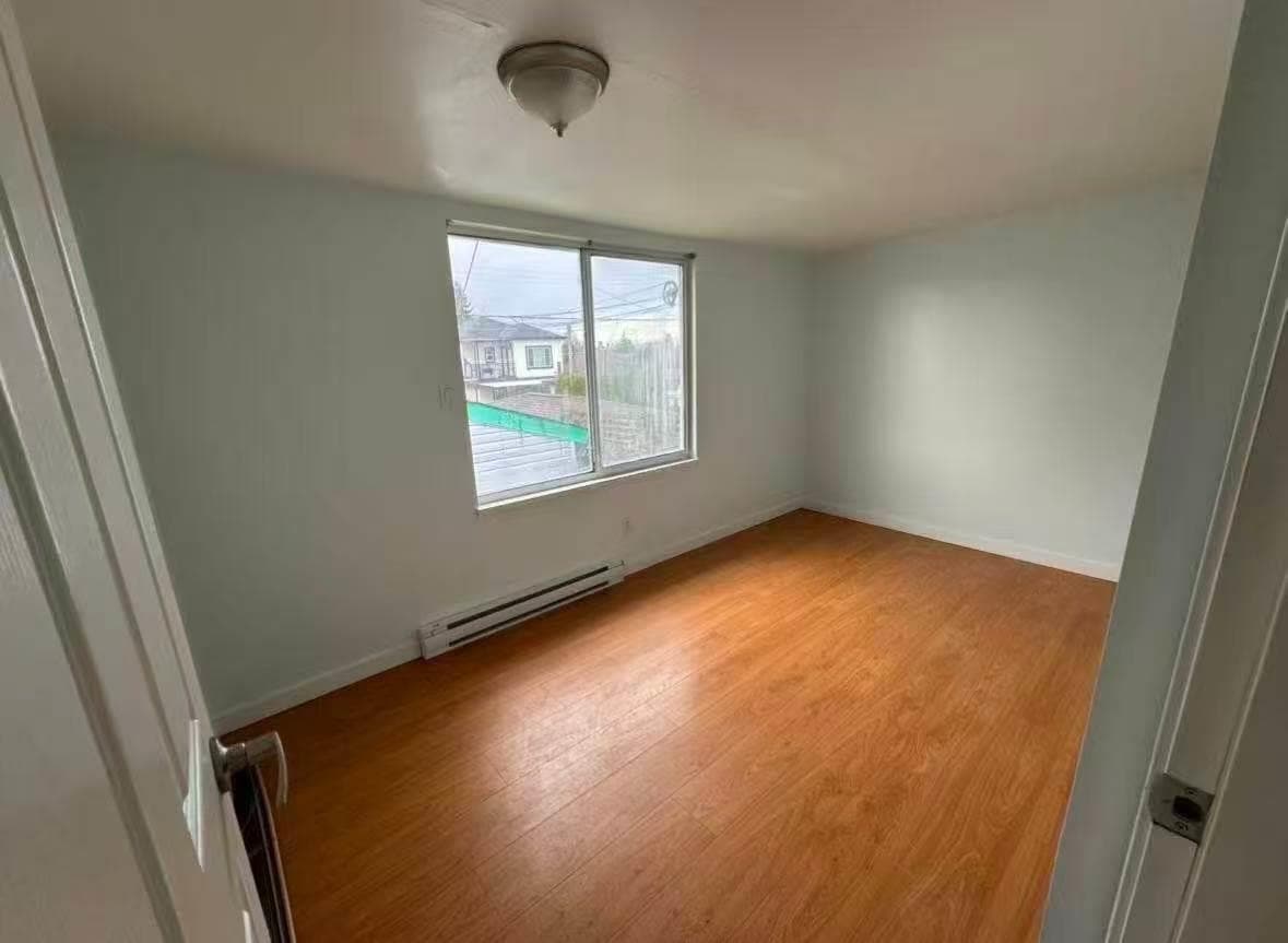 47xx Little St Vancouver, Vancouver, V5X 2C6 — photo 2