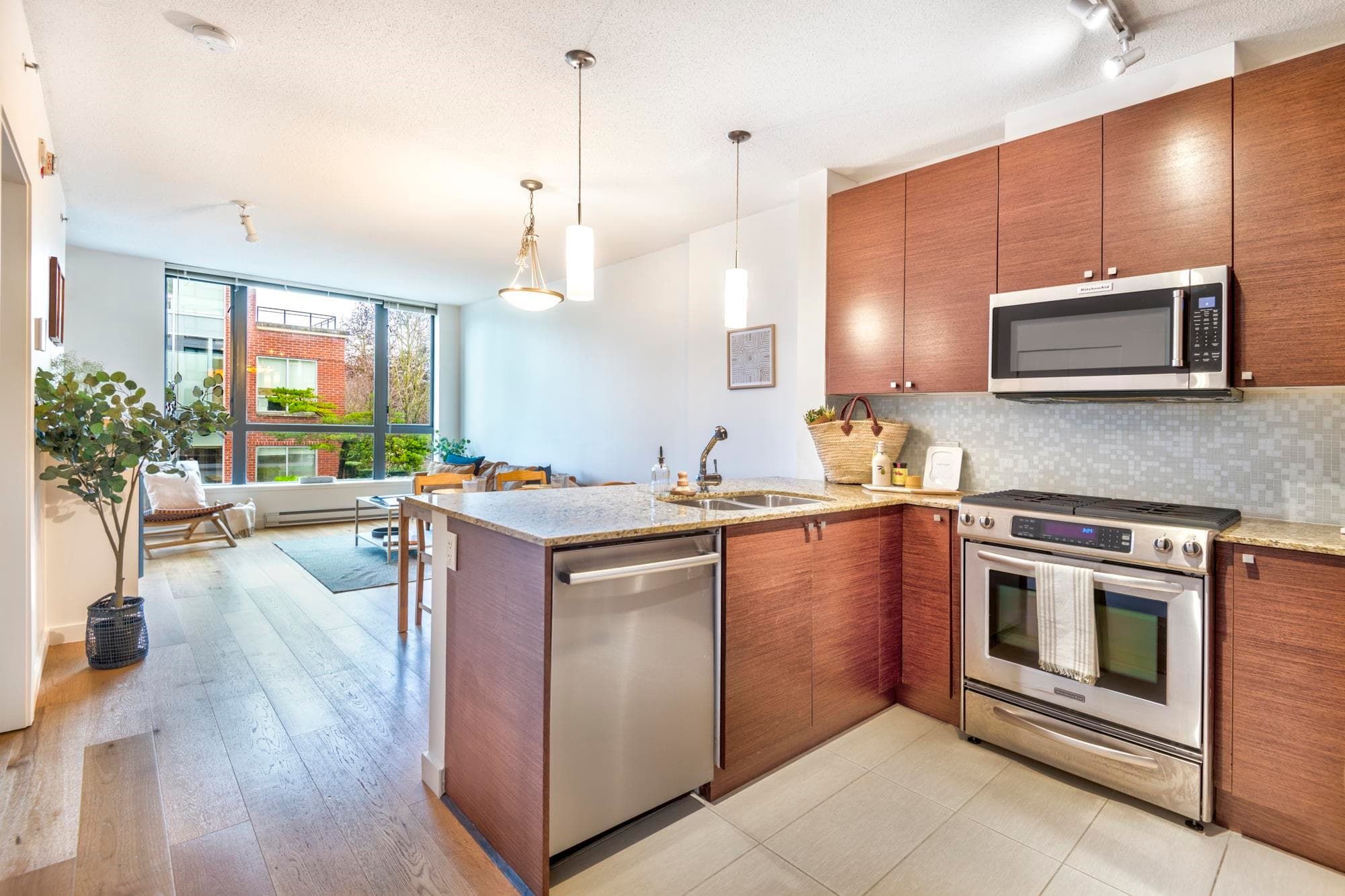 309 - 110 Brew Street, Port Moody, V3H 0E4 — photo 2