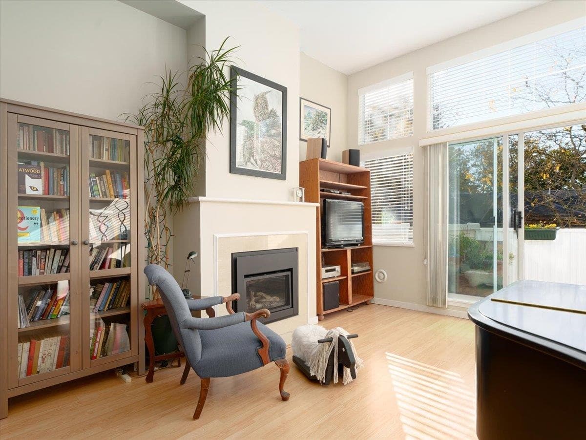5 - 3588 Whitney Place, Vancouver