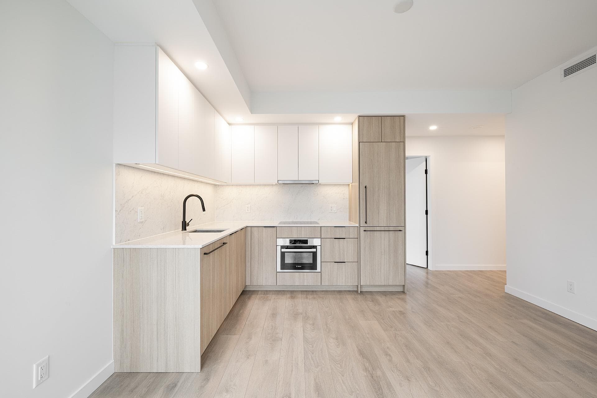 202 - 13685 102 Avenue, Surrey, V3T 0S2 — photo 3