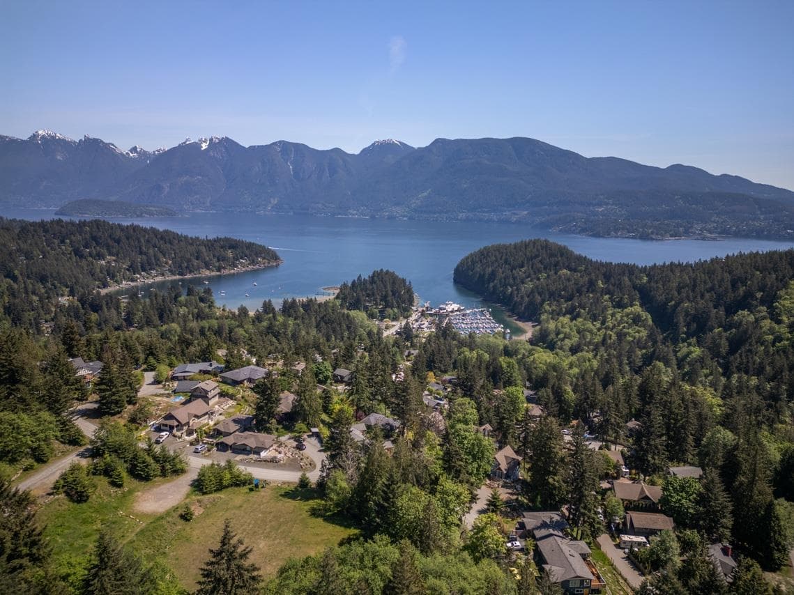 576 Cates Hill Road, Bowen Island, V0N 1G2 — photo 5