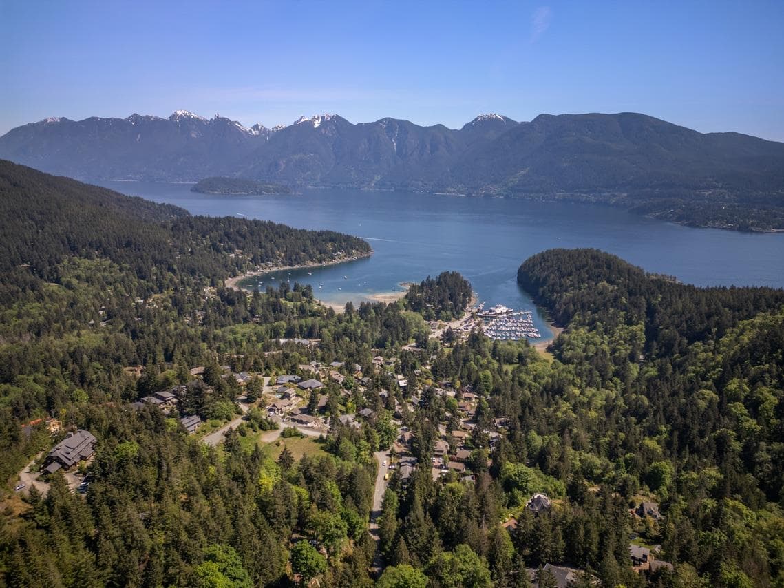 576 Cates Hill Road, Bowen Island, V0N 1G2 — photo 4
