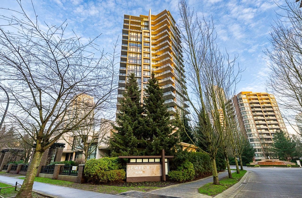 1302 - 6168 Wilson Avenue, Burnaby, V5H 0B2 — photo 2