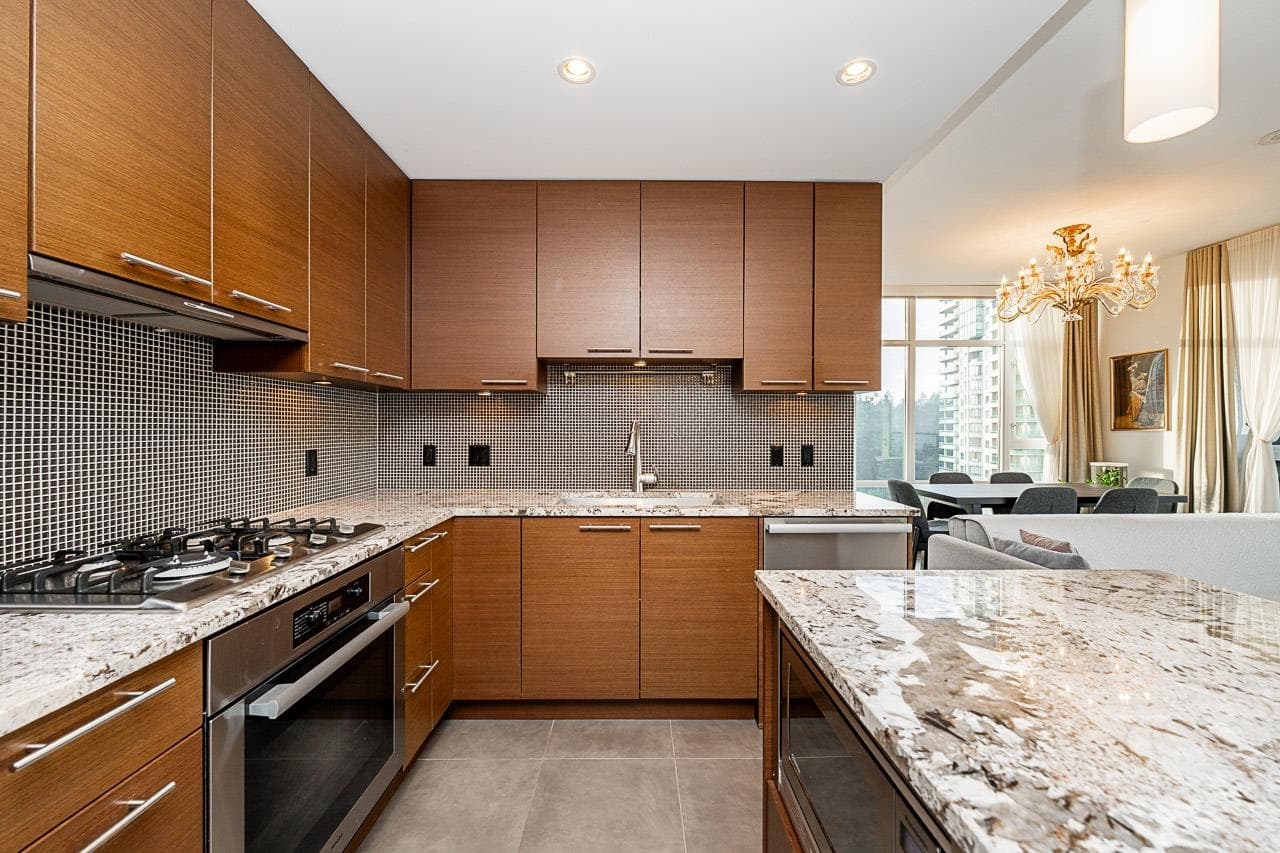 1302 - 6168 Wilson Avenue, Burnaby, V5H 0B2 — photo 5