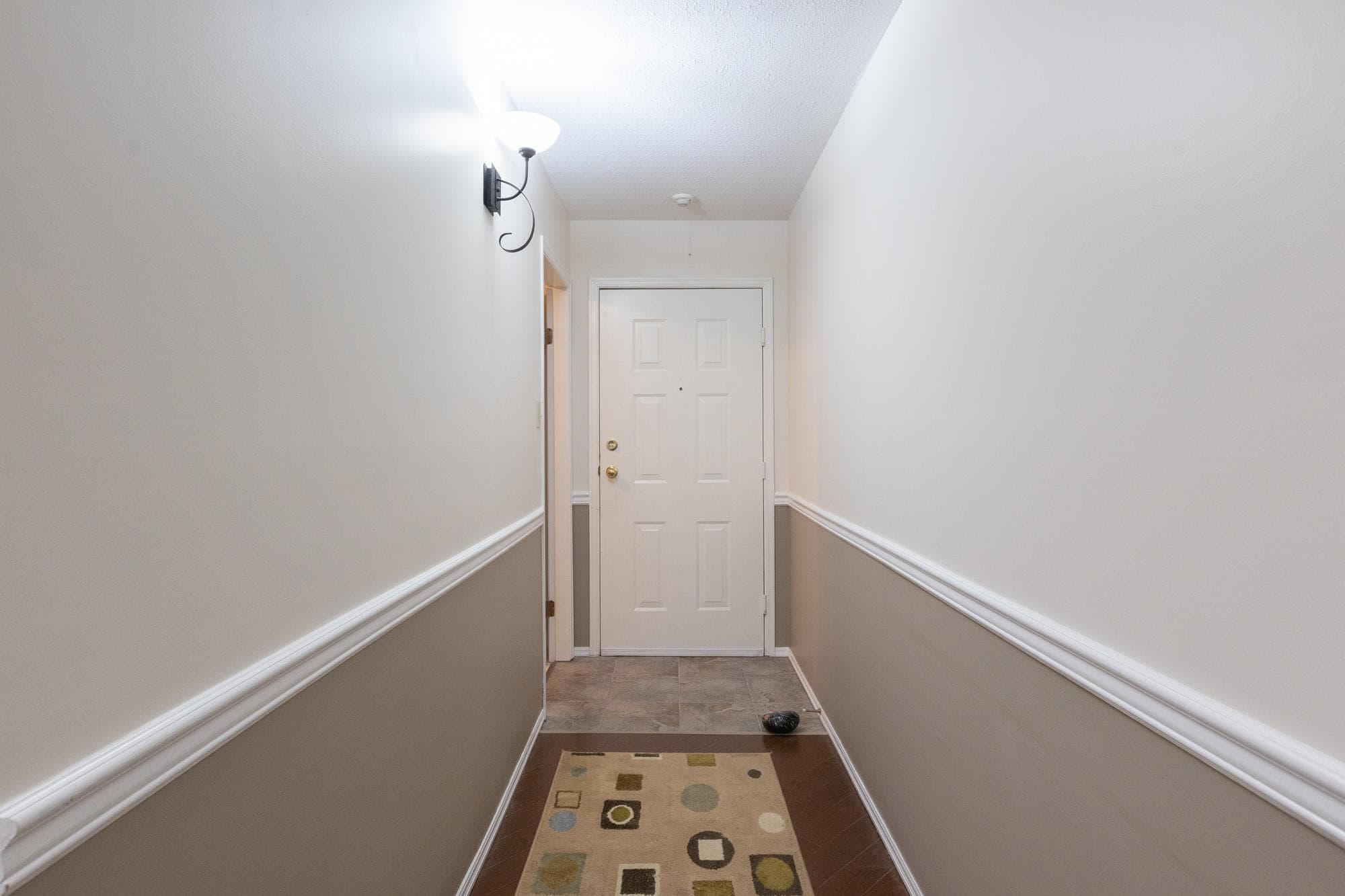104 - 1378 Fir Street, White Rock, V4B 4B2 — photo 2