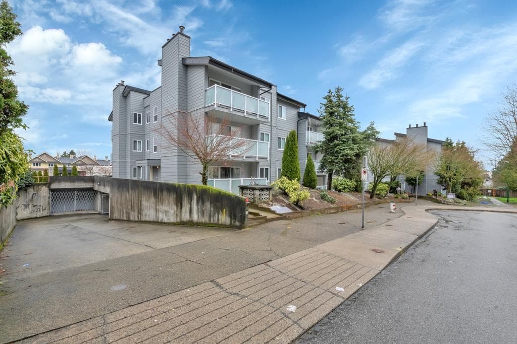 109 - 3883 Laurel Street, Burnaby, V5G 4M8 — photo 3