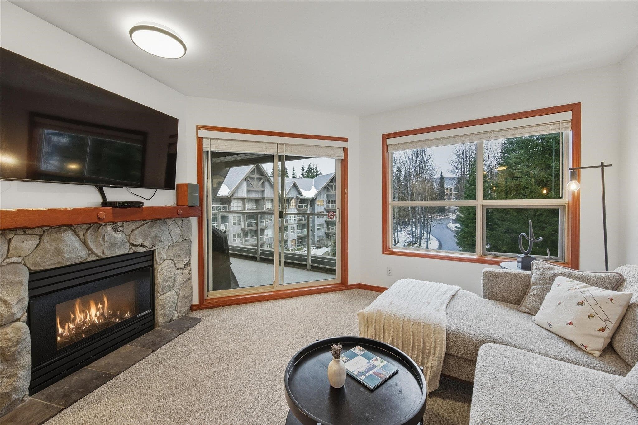 442 - 4800 Spearhead Drive, Whistler, V8E 1G1 — photo 2