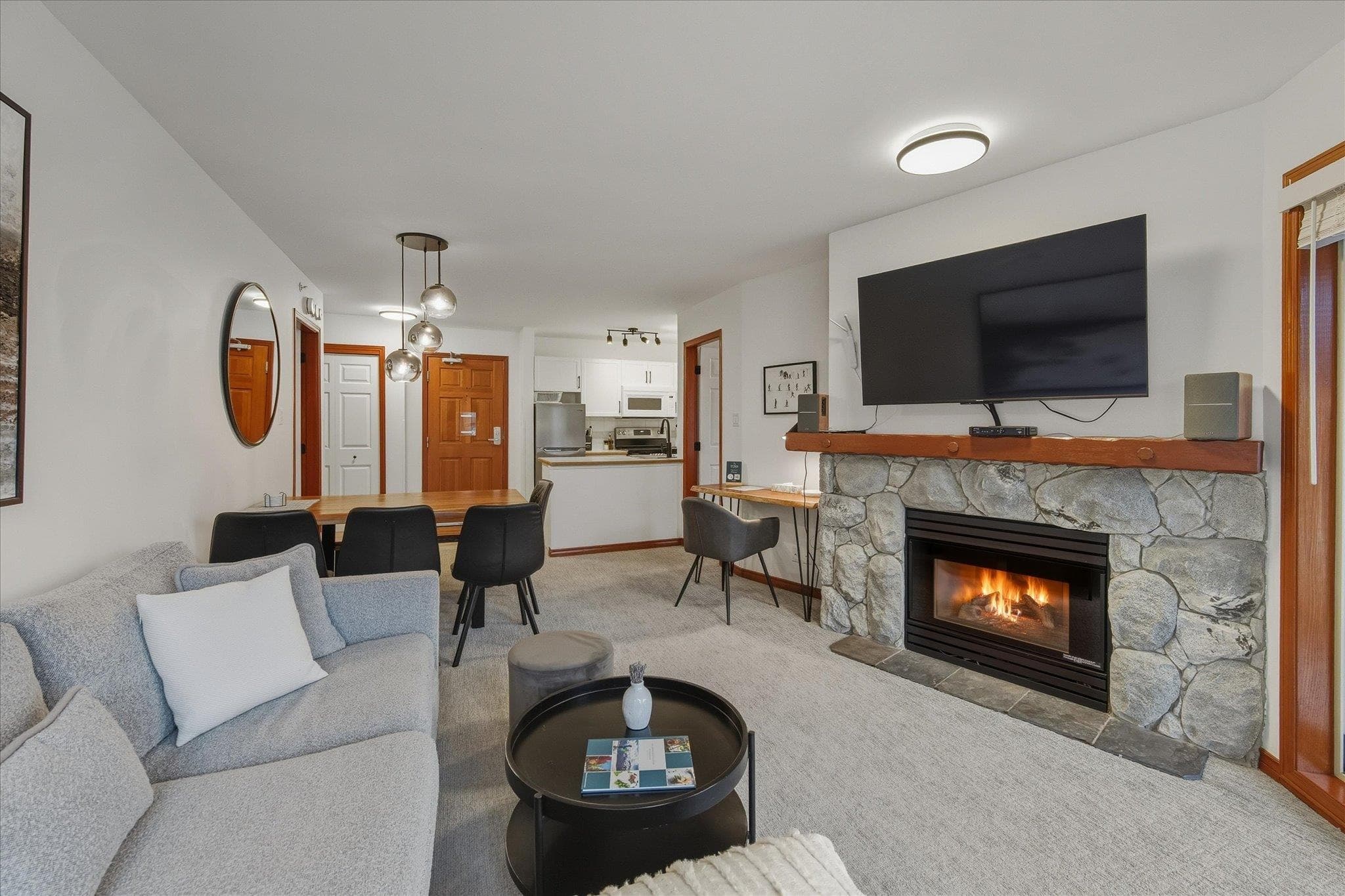 442 - 4800 Spearhead Drive, Whistler, V8E 1G1 — photo 4