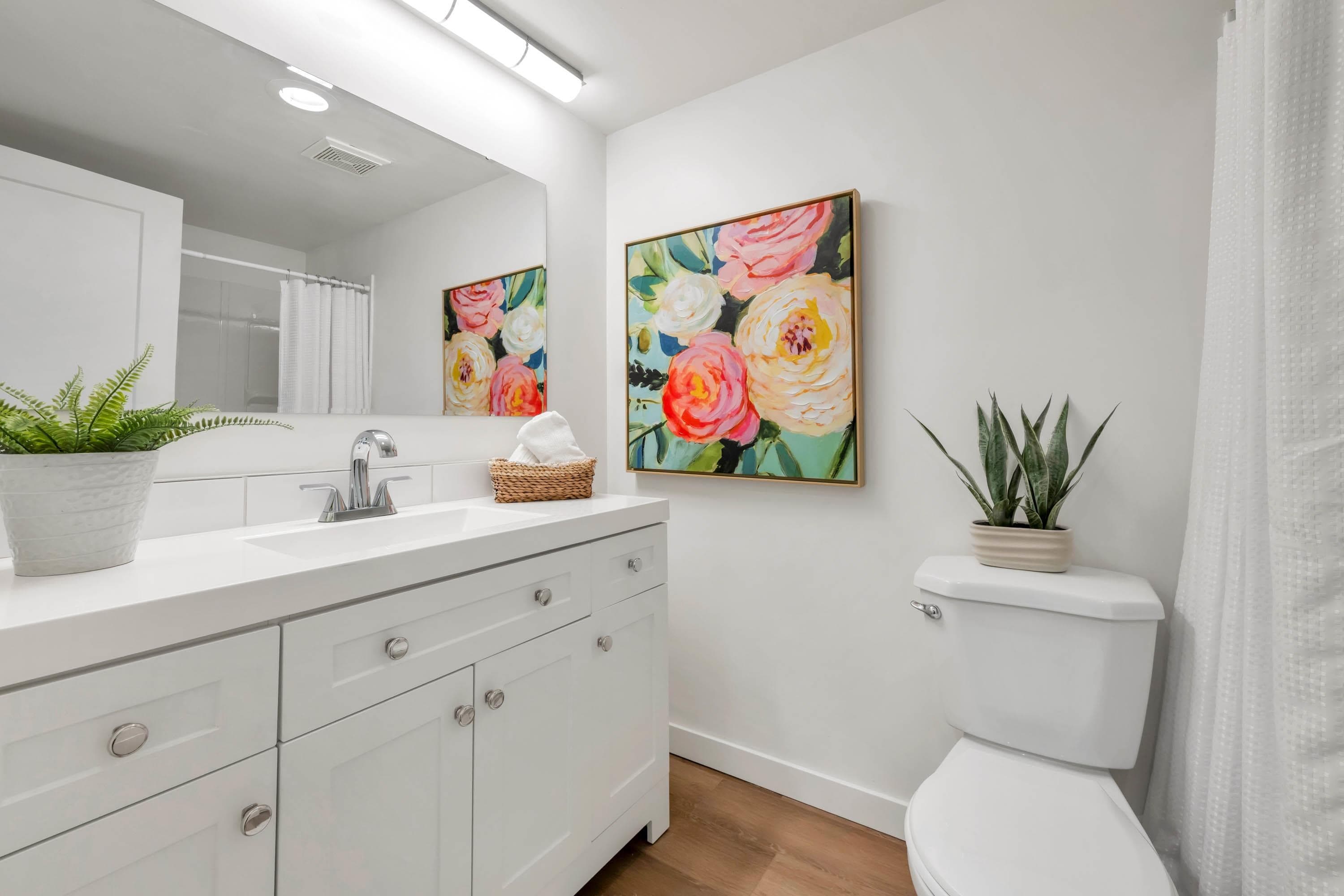 107 - 15020 North Bluff Road, White Rock, V4B 5A4 — photo 5