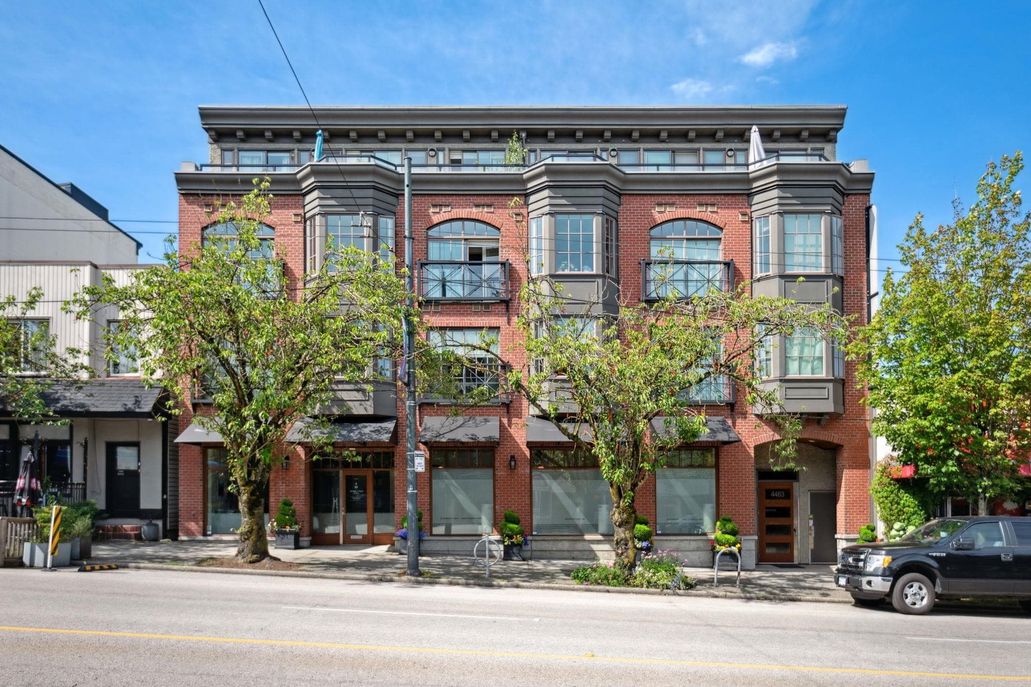 306 - 4463 W 10th Avenue, Vancouver, V6R 2H8 — photo 2