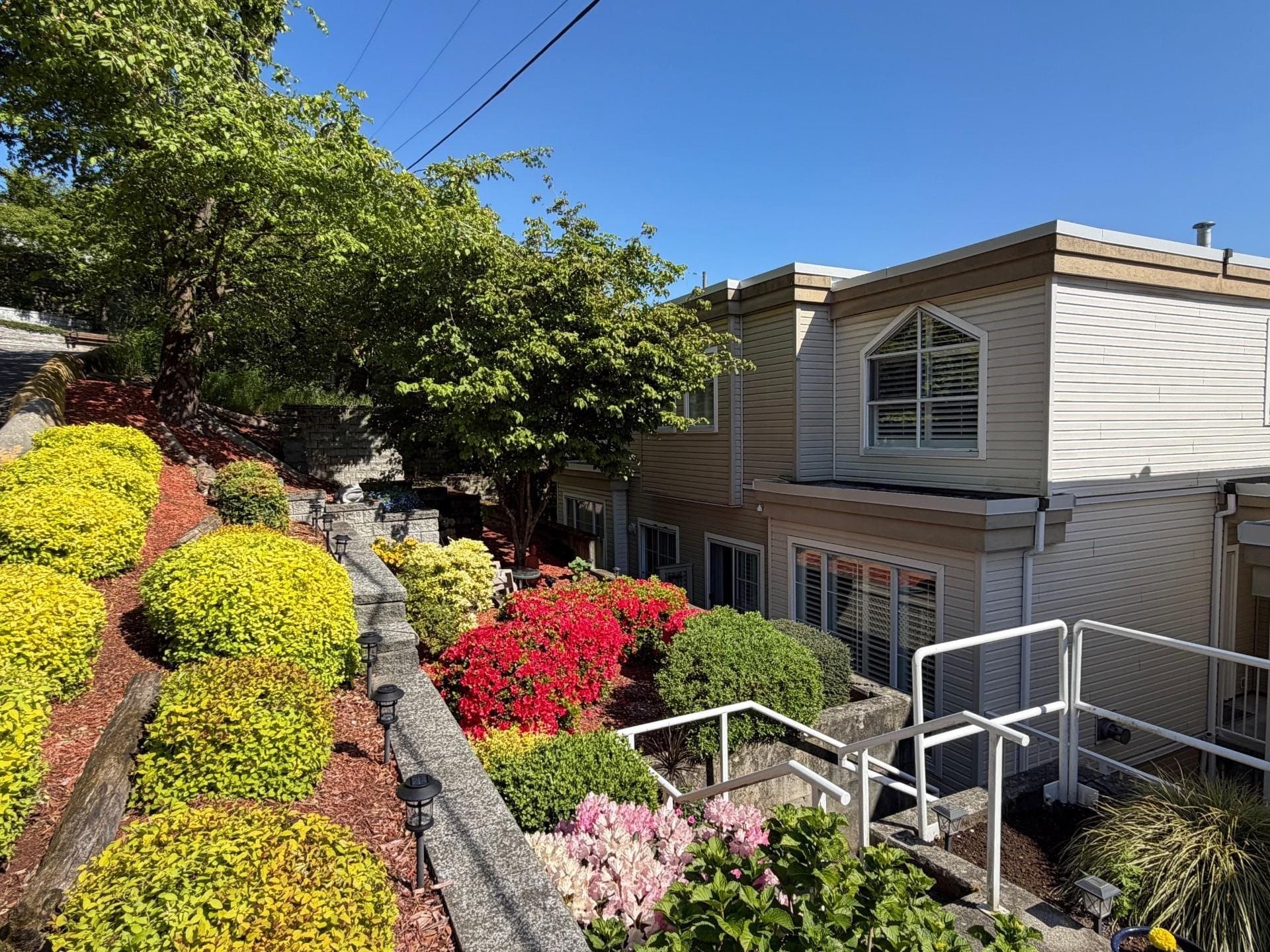 1157 Vidal Street, White Rock, V4B 3T4 — photo 2