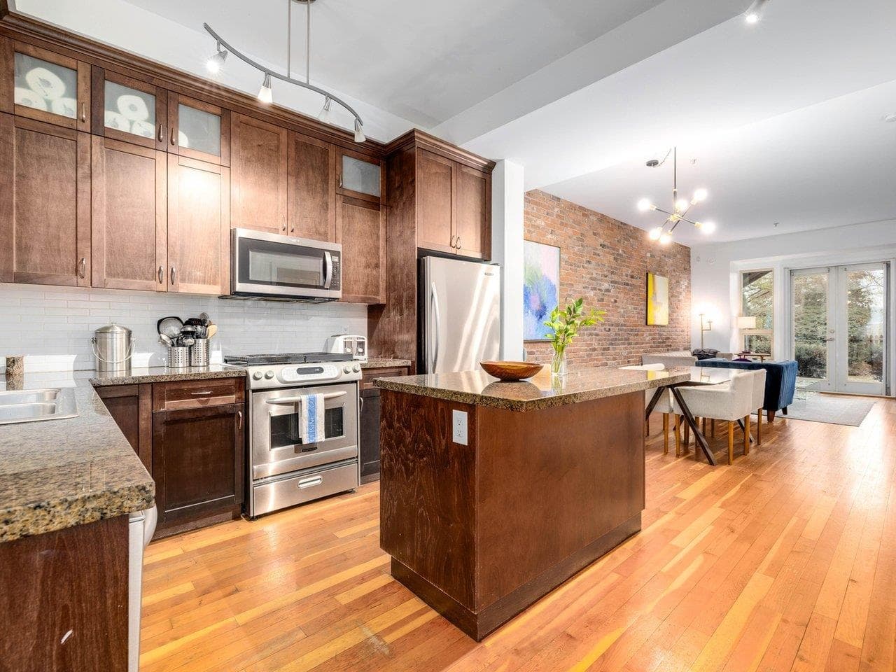 123 - 250 Salter Street, New Westminster