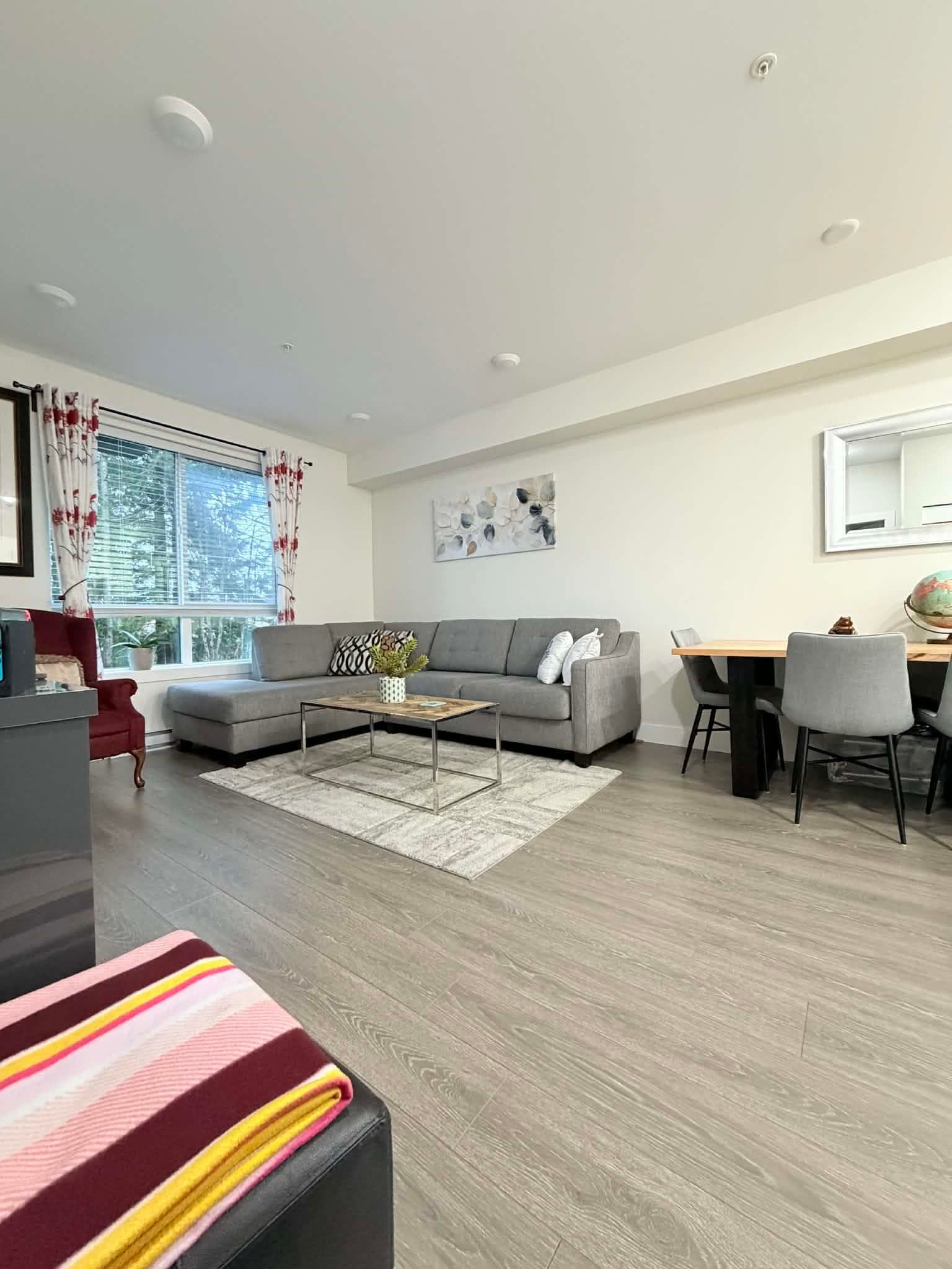 409 - 15351 101 Avenue, Surrey, V3R 0G2 — photo 4