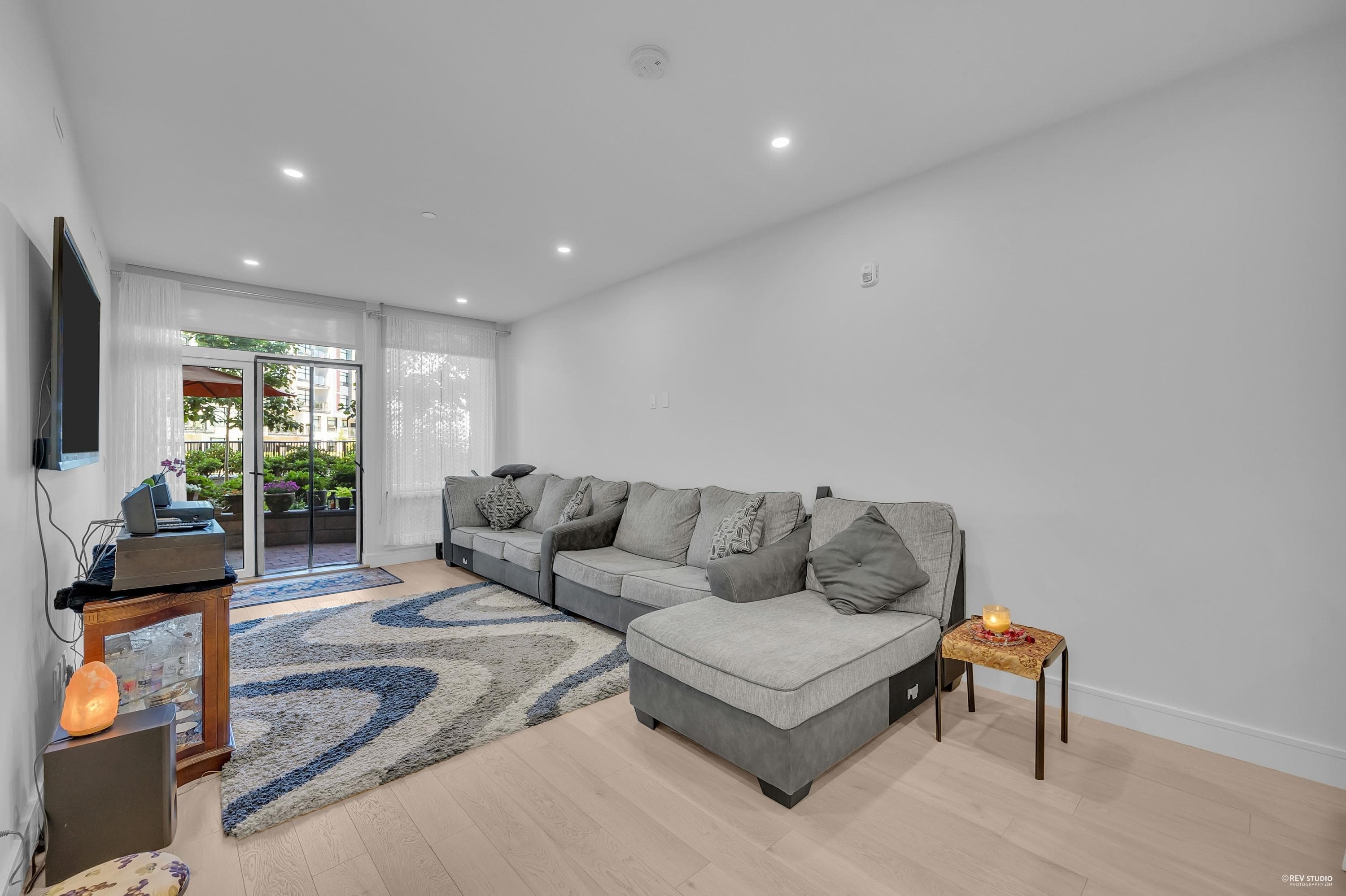 101 - 20416 Park Avenue, Langley, V3A 0N2 — photo 2