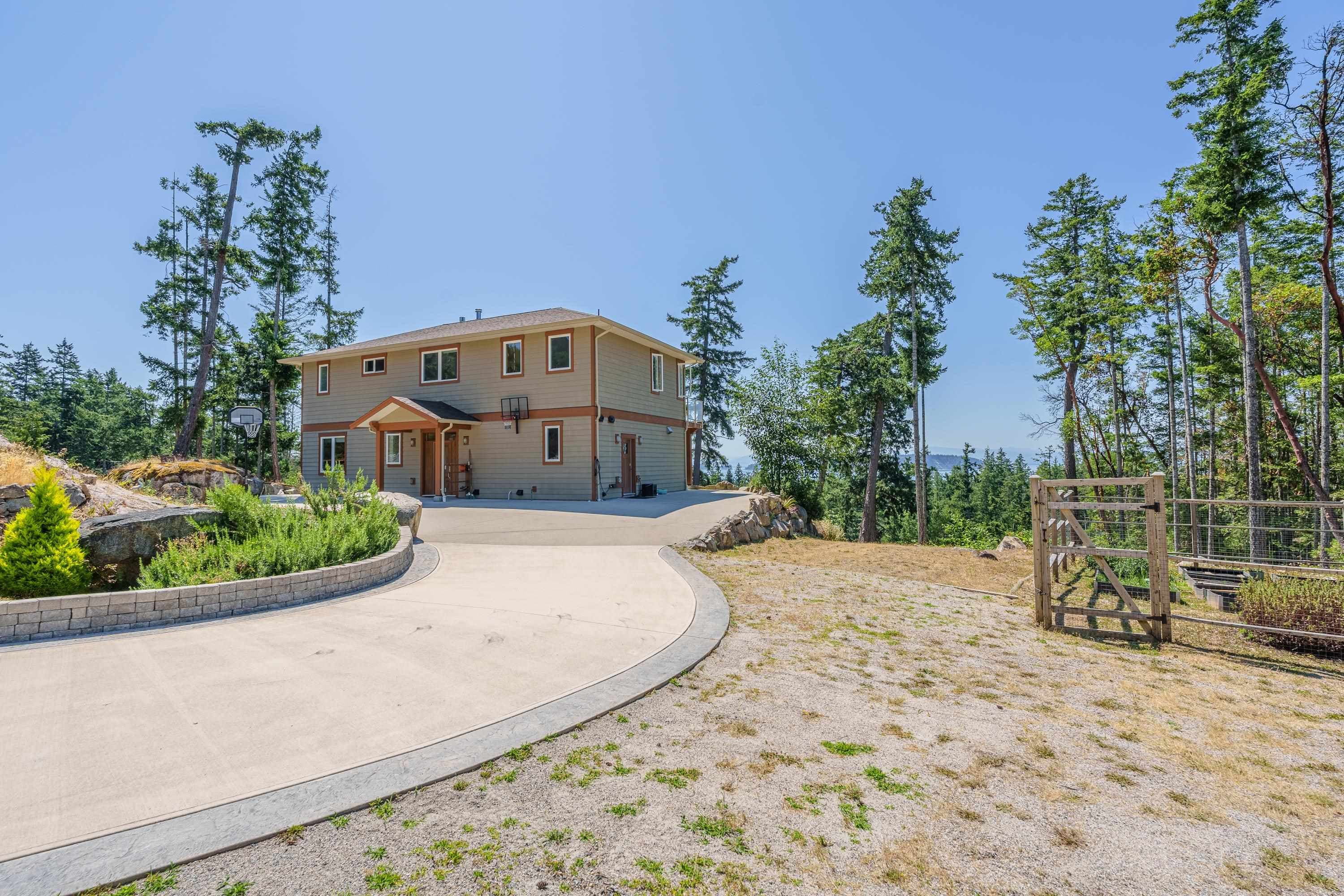 10825 Wood Bay Ridge Road, Halfmoon Bay, V7Z 1B8 — photo 2