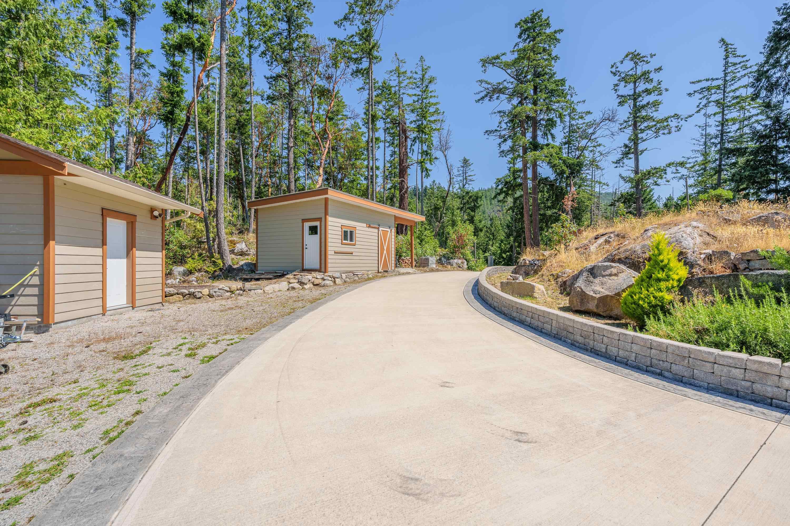 10825 Wood Bay Ridge Road, Halfmoon Bay, V7Z 1B8 — photo 3