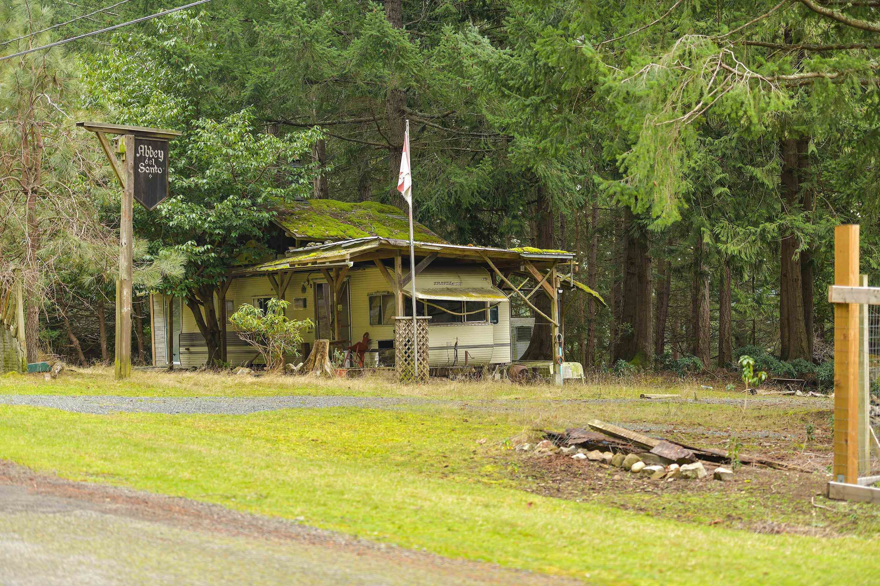 416 Wood Dale Drive, Mayne Island