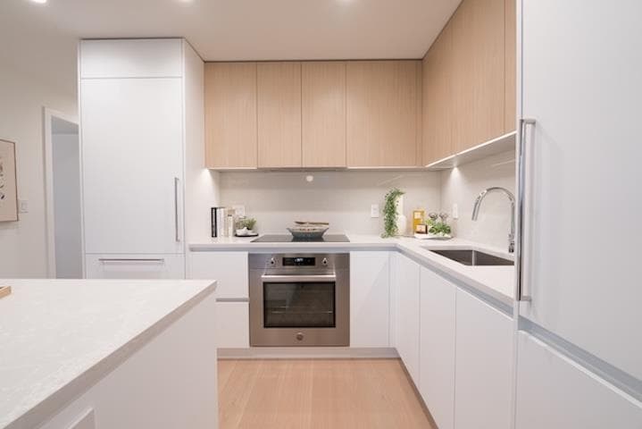 205 - 585 Kemsley Avenue, Coquitlam, V3J 3Z1 — photo 3