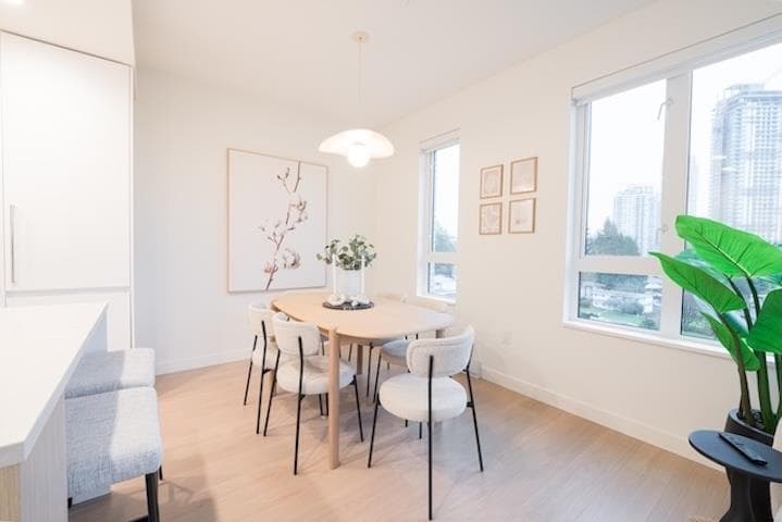 205 - 585 Kemsley Avenue, Coquitlam, V3J 3Z1 — photo 5