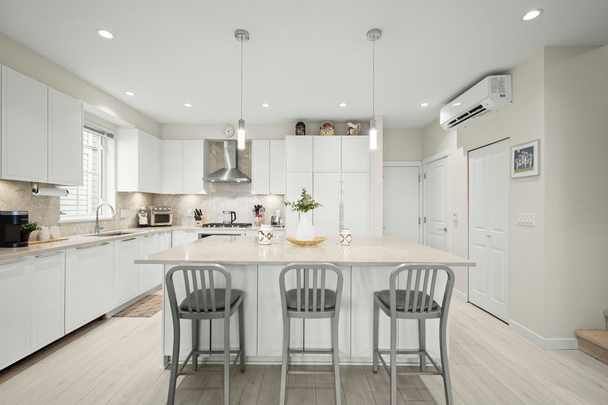 113 - 5311 Admiral Way, Delta, V4K 0E2 — photo 1