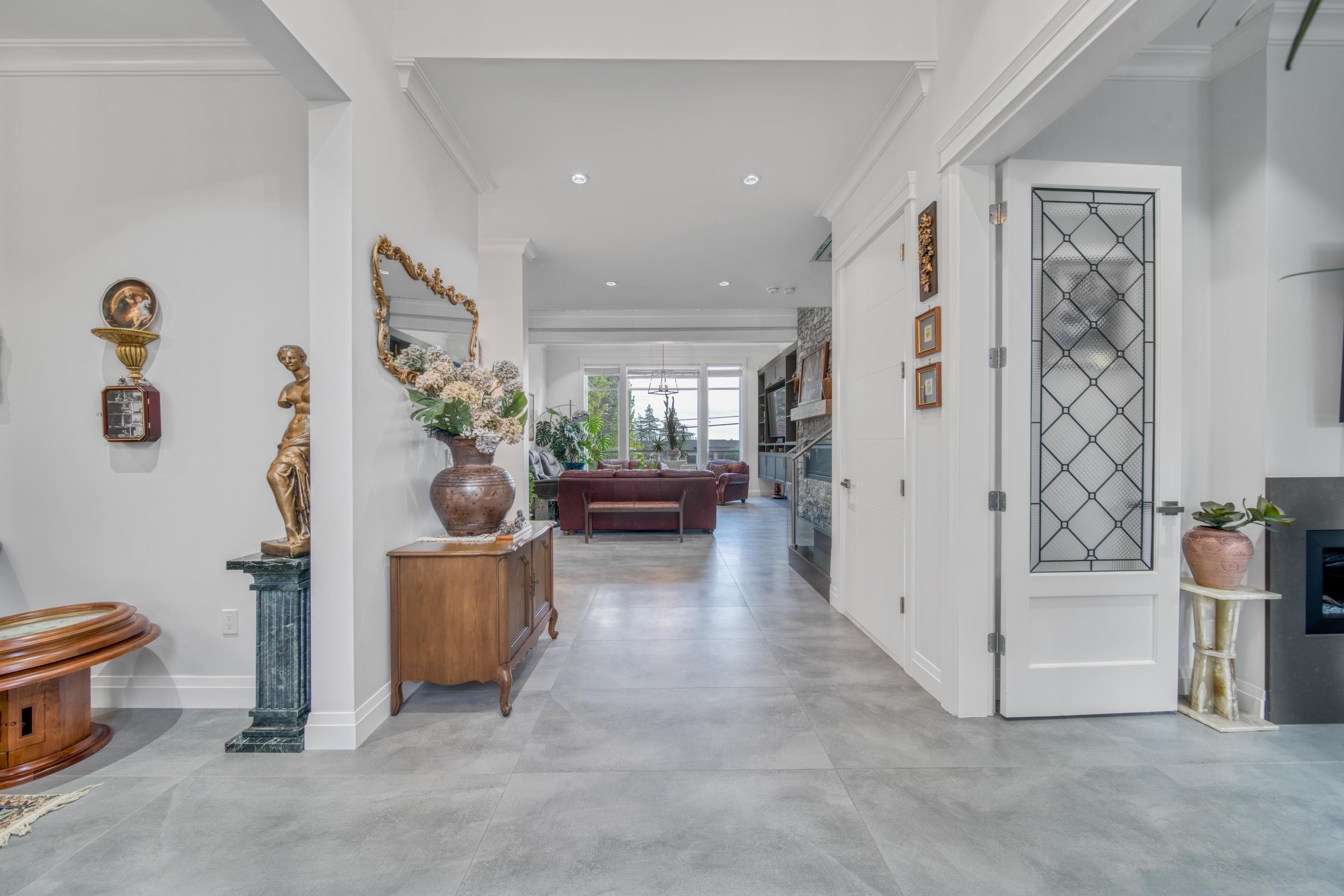 13766 56a Avenue, Surrey, V3X 2X5 — photo 3