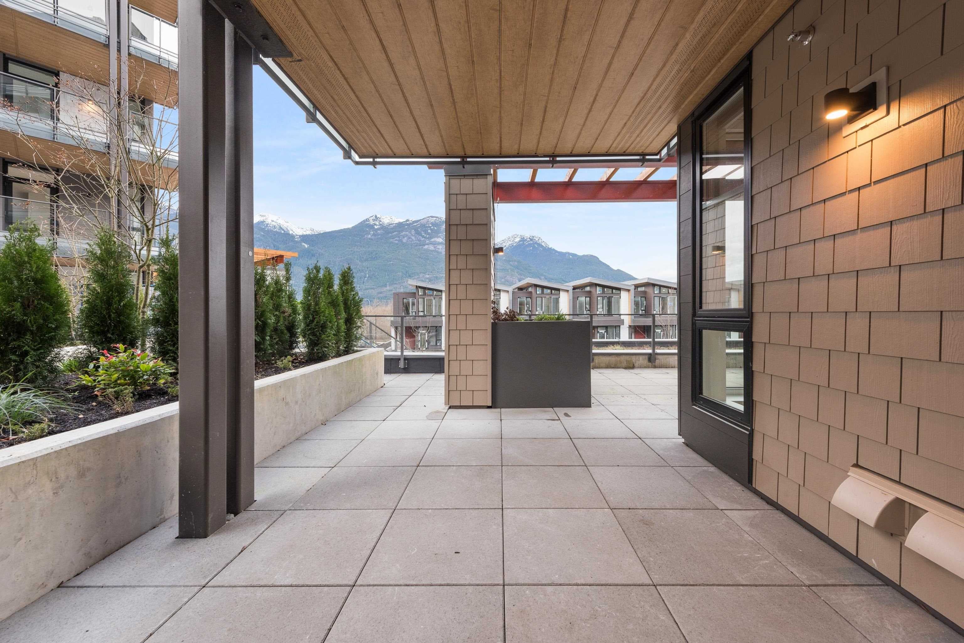 203 - 1504 Scott Crescent, Squamish, V8B 1G7 — photo 2