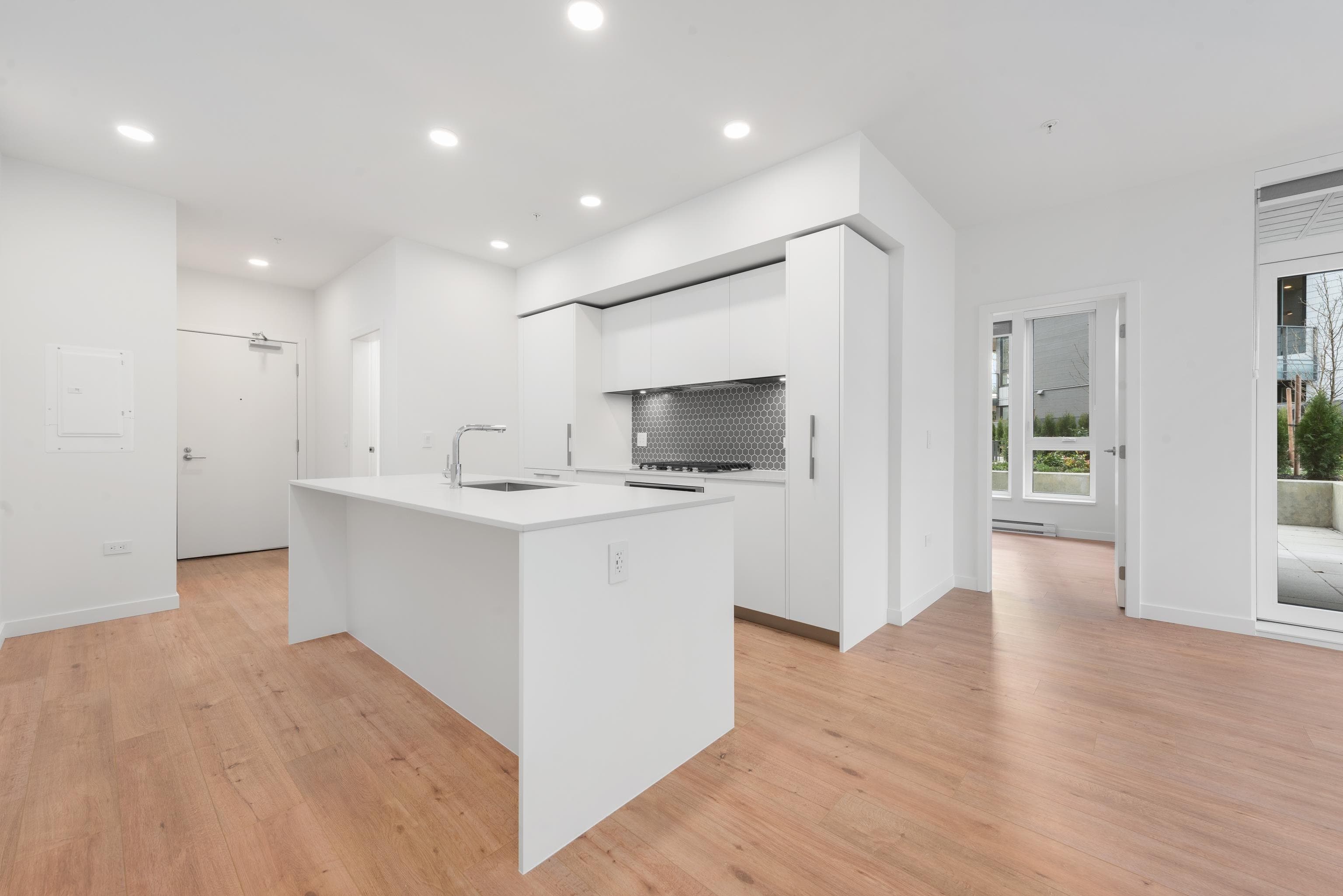 203 - 1504 Scott Crescent, Squamish, V8B 1G7 — photo 4