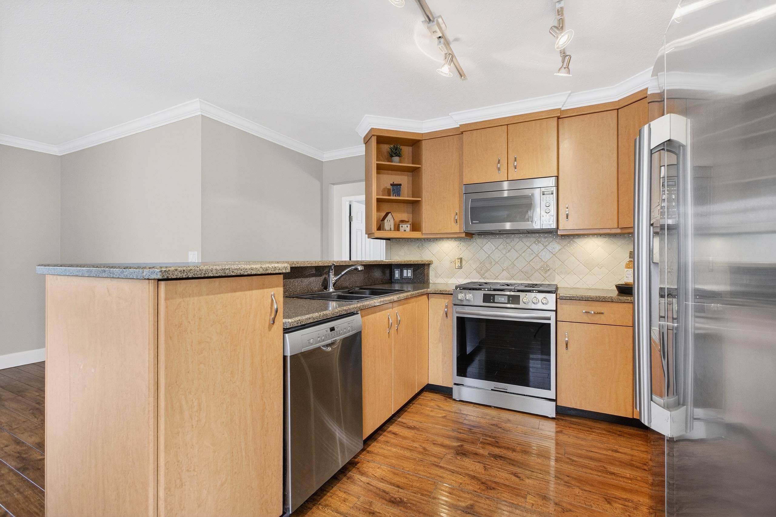 23258 121a Avenue, Maple Ridge, V2X 0X1 — photo 5
