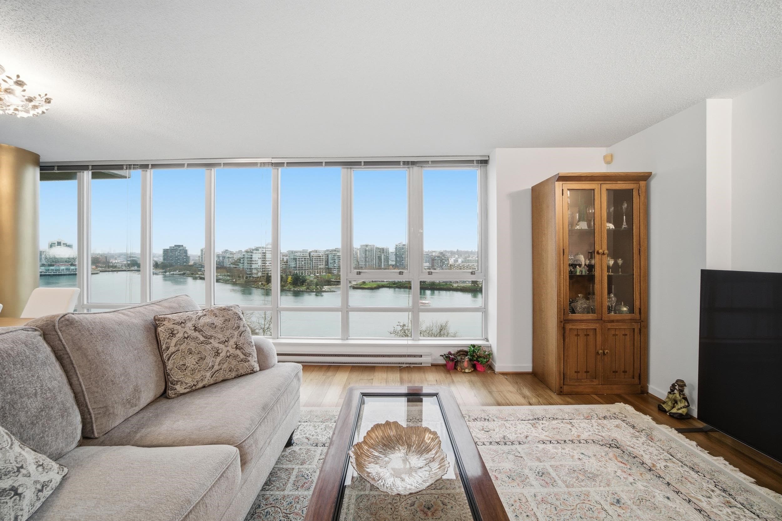 1106 - 980 Cooperage Way, Vancouver, V6B 0C3 — photo 4