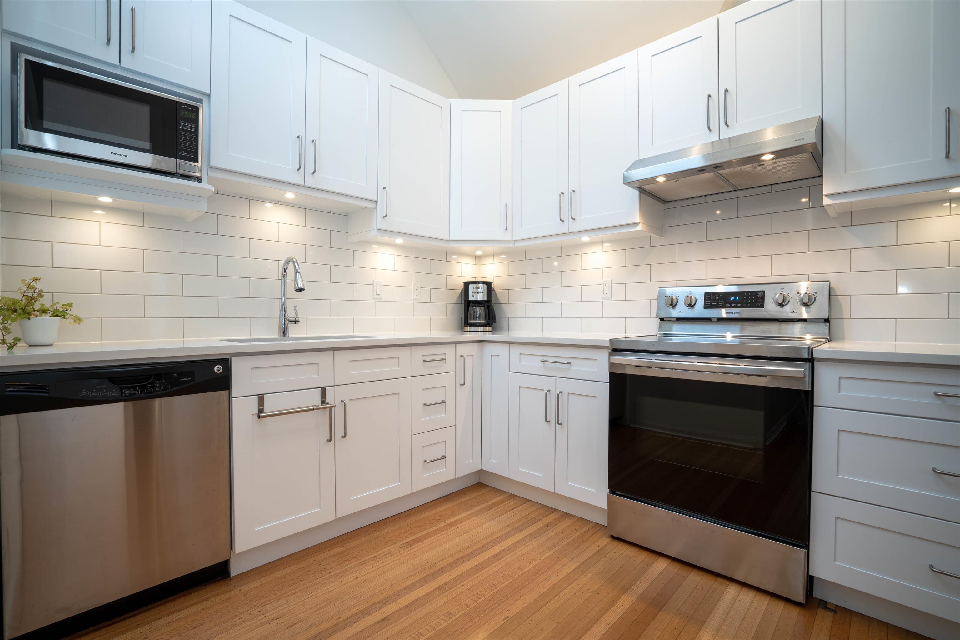 1346 Laburnum Street, Vancouver, V6J 3W3 — photo 4