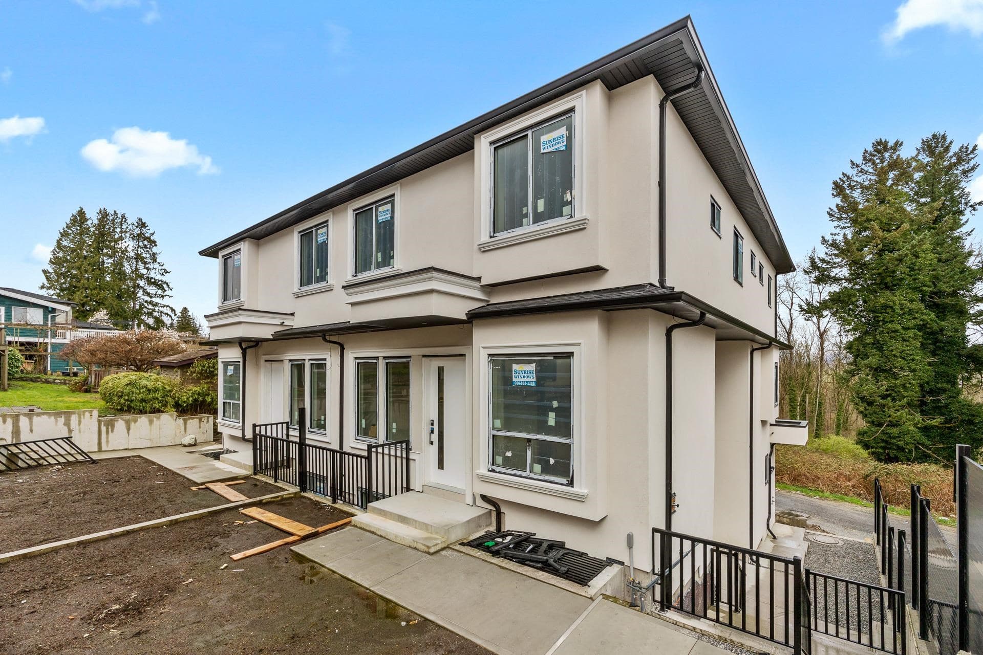 4 - 5091 Buxton Street, Burnaby, V5H 1J7 — photo 1