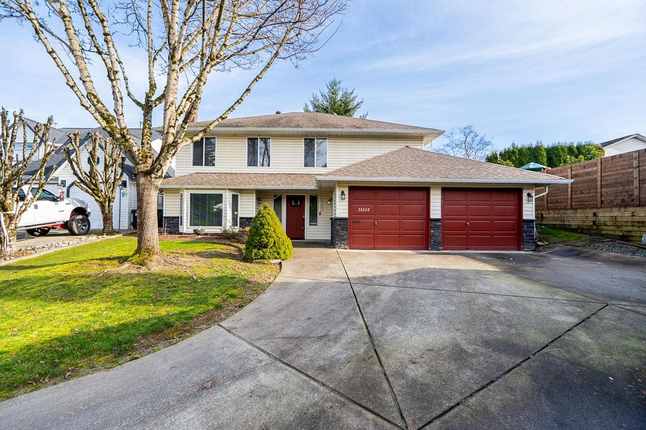 33222 Eastview Place, Abbotsford, V2S 6W3 — photo 1