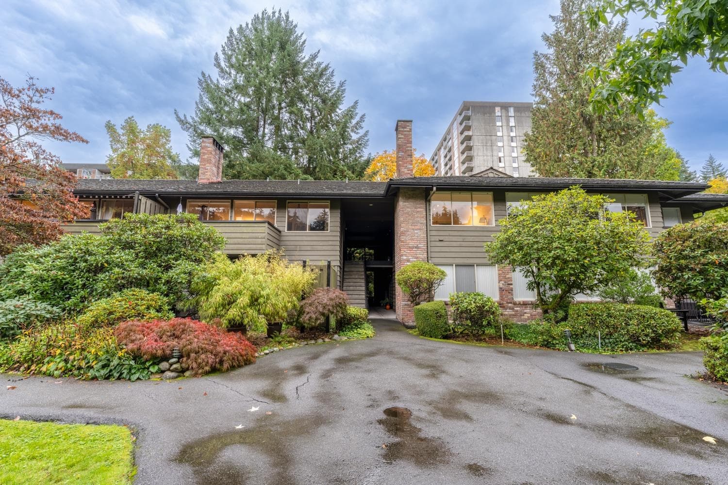 312 - 235 Keith Road, West Vancouver, V7T 1L5 — photo 1