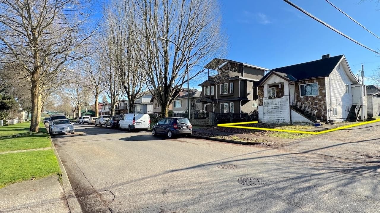 3006 E 25th Avenue, Vancouver, V5R 1J4 — photo 2