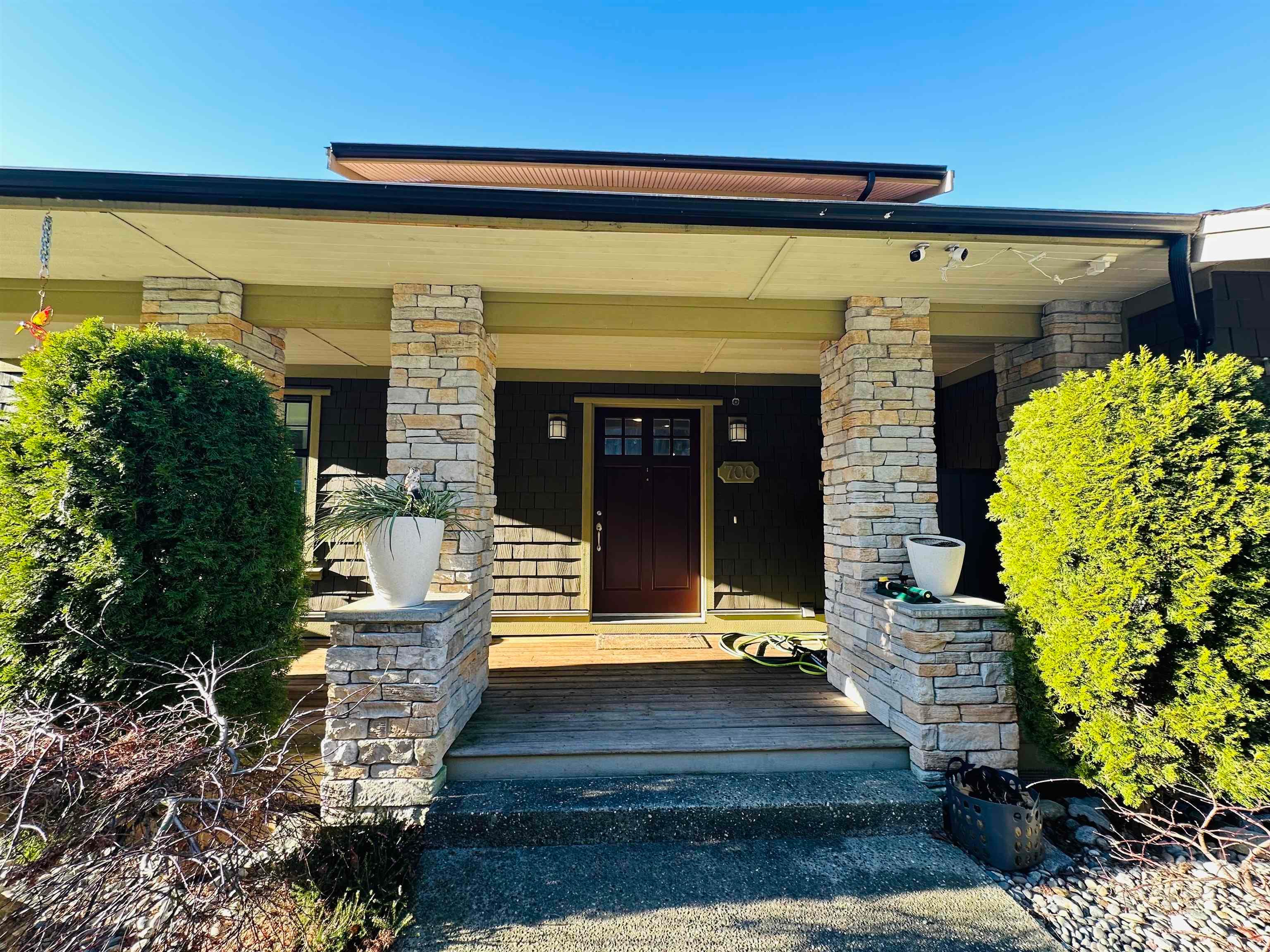 700 Ocean Crest Drive, Furry Creek, V8B 1A3 — photo 2