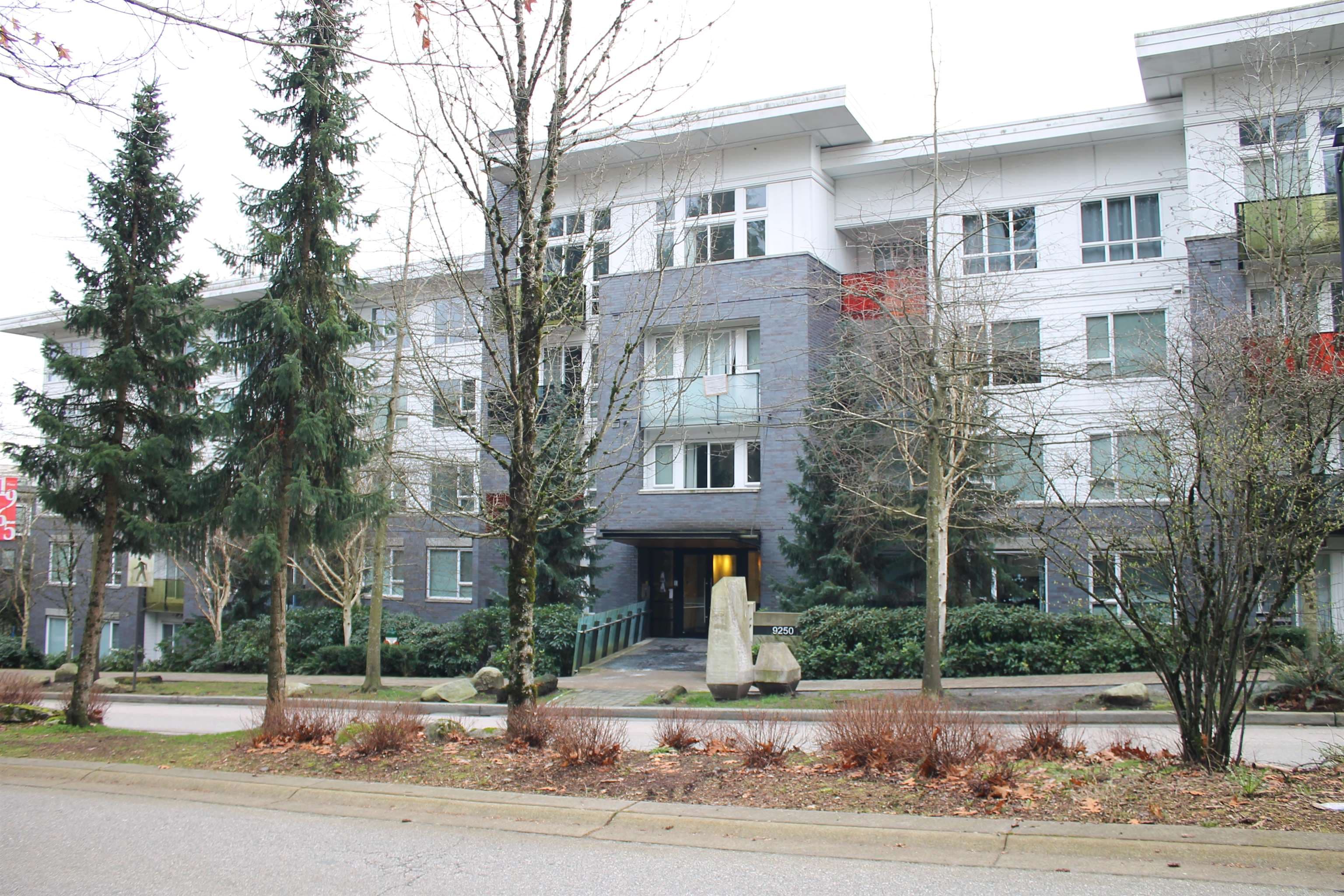 303 - 9250 University High Street, Burnaby, V5A 0B3 — photo 1