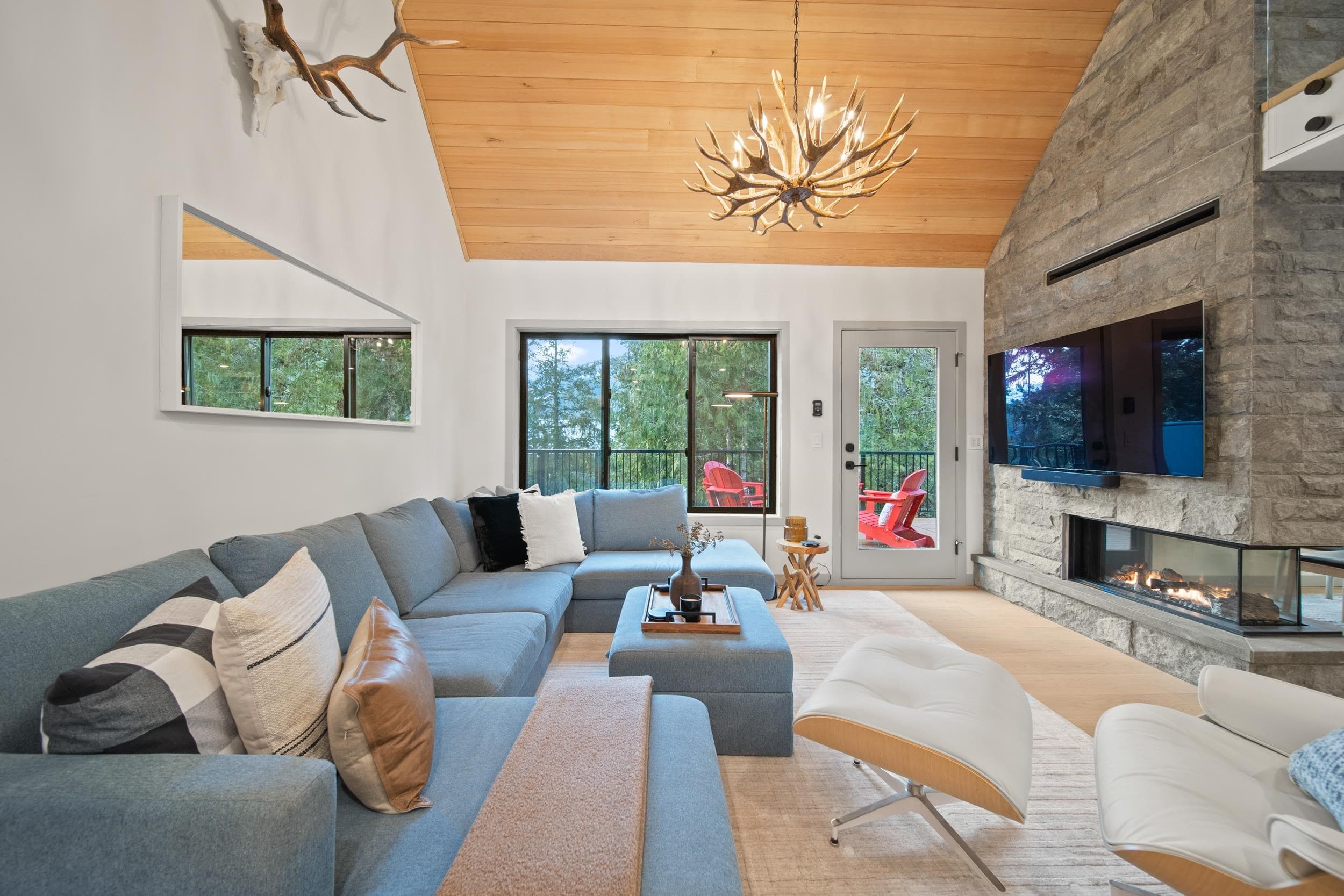 2142 Timber Ridge, Whistler, V8E 0A8 — photo 3