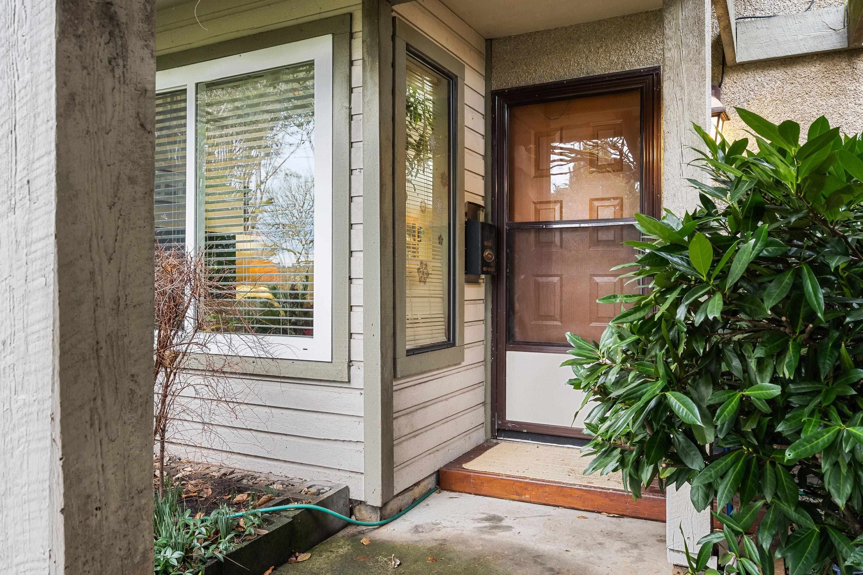 6907 134a Street, Surrey, V3W 8G6 — photo 4