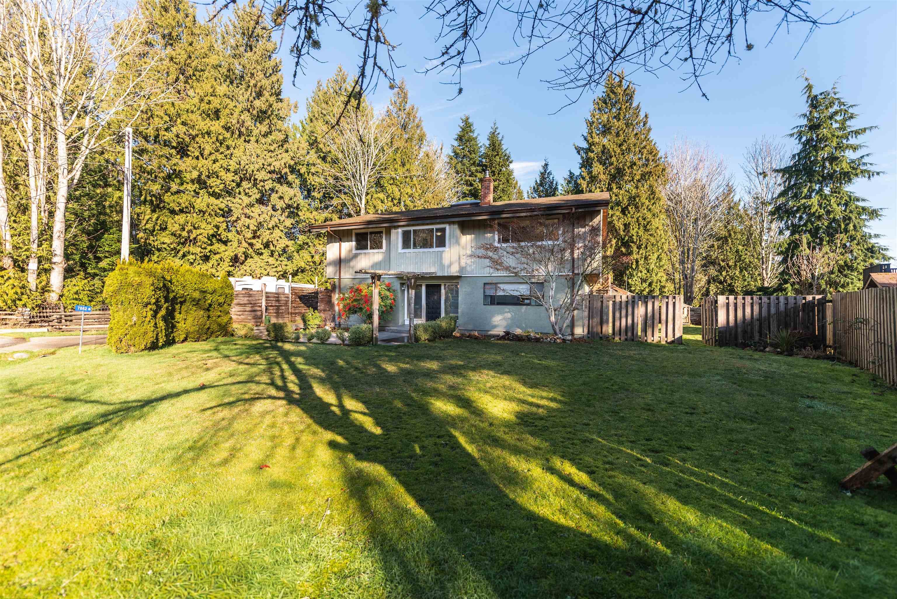 7862 Eagle Drive, Halfmoon Bay, V7Z 1A3 — photo 1
