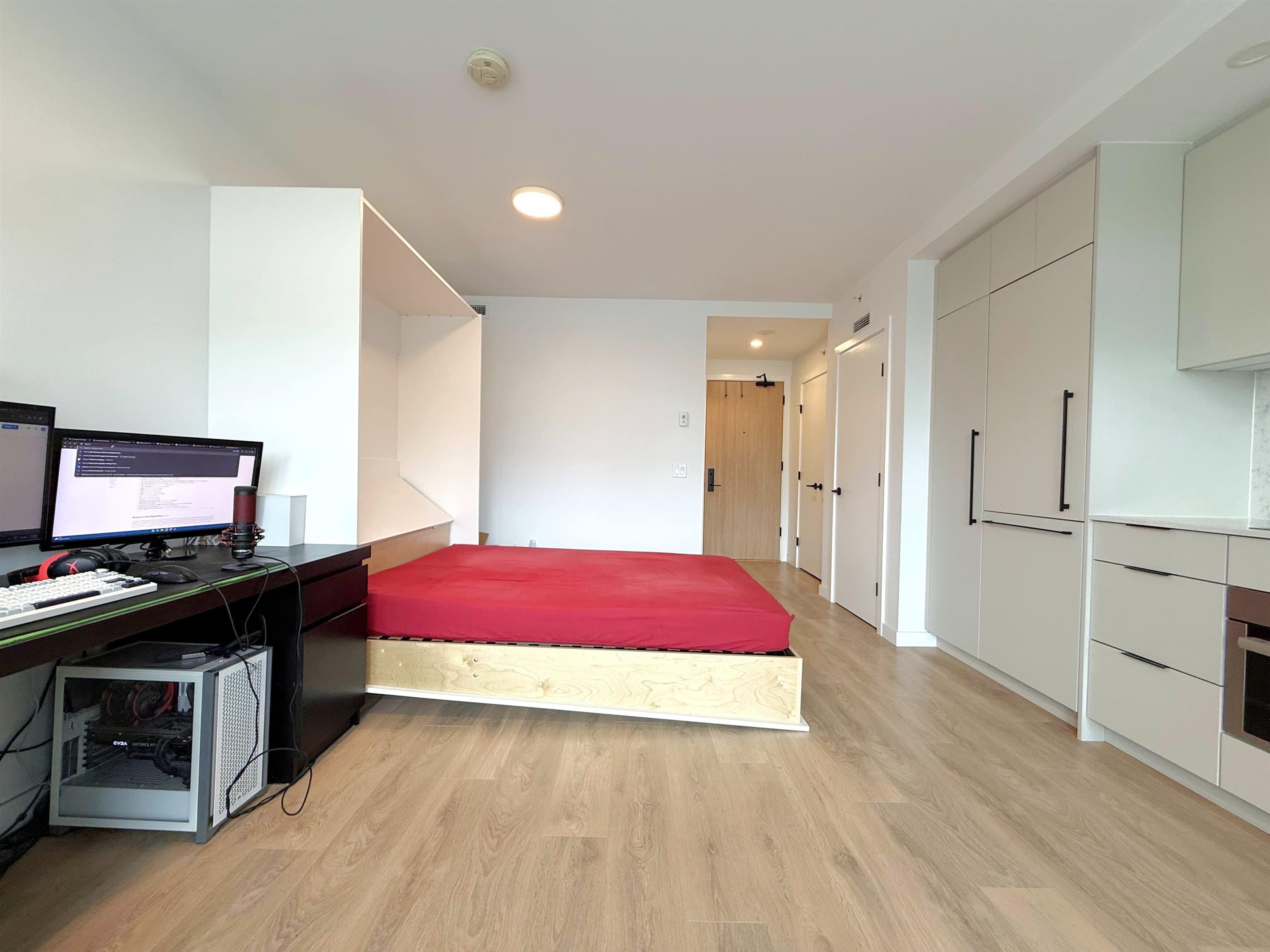 303 - 13685 102 Avenue, Surrey, V3T 0S2 — photo 3