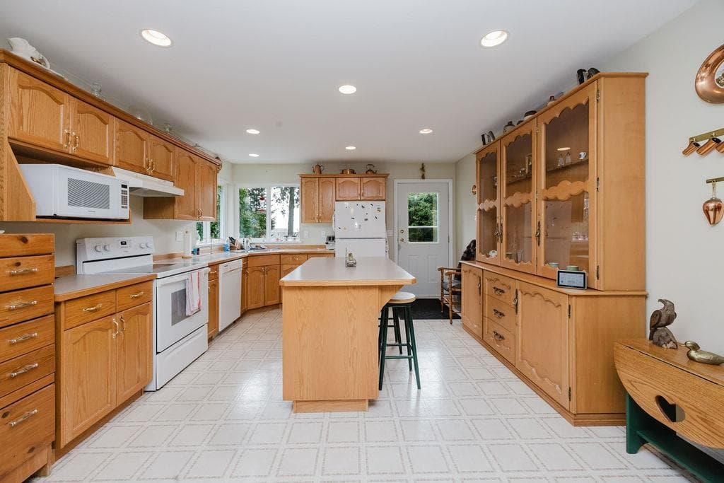 5809 Anchor Road, Sechelt, V7Z 0N3 — photo 4