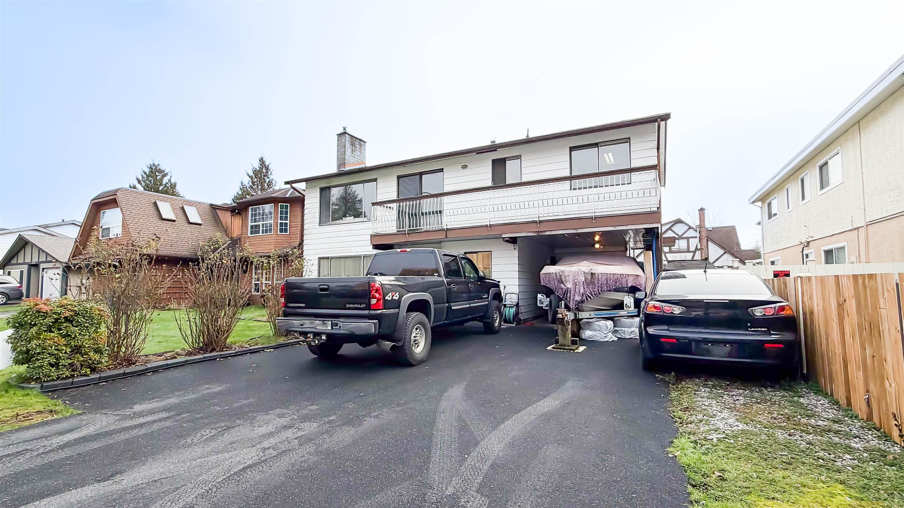 5716 48b Avenue, Delta, V4K 3Z1 — photo 3