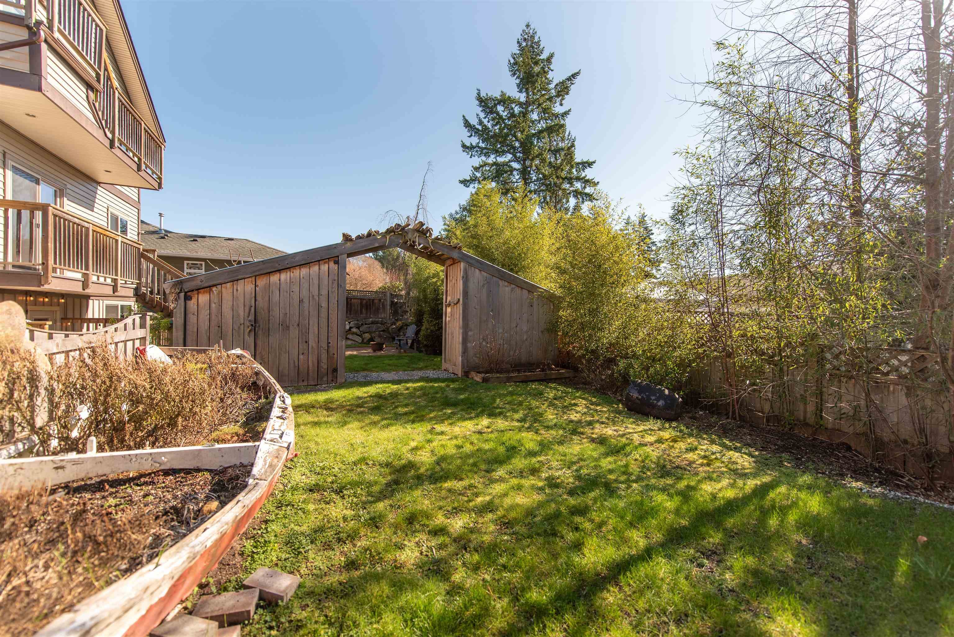 6391 Oracle Road, Sechelt, V7Z 0R8 — photo 2