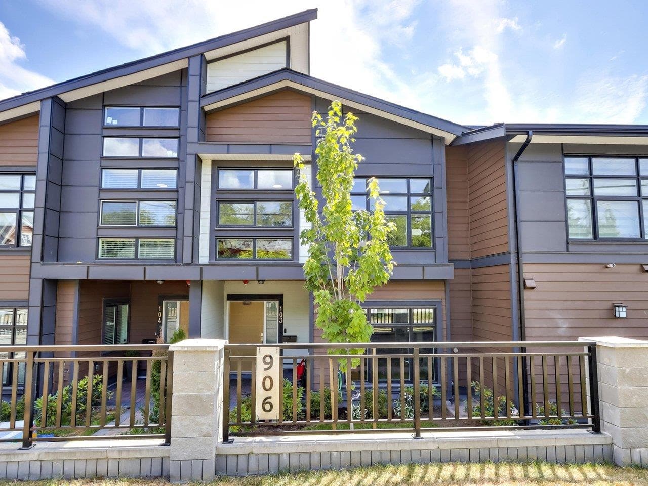103 - 906 Quadling Avenue, Coquitlam, V3K 2A5 — photo 1