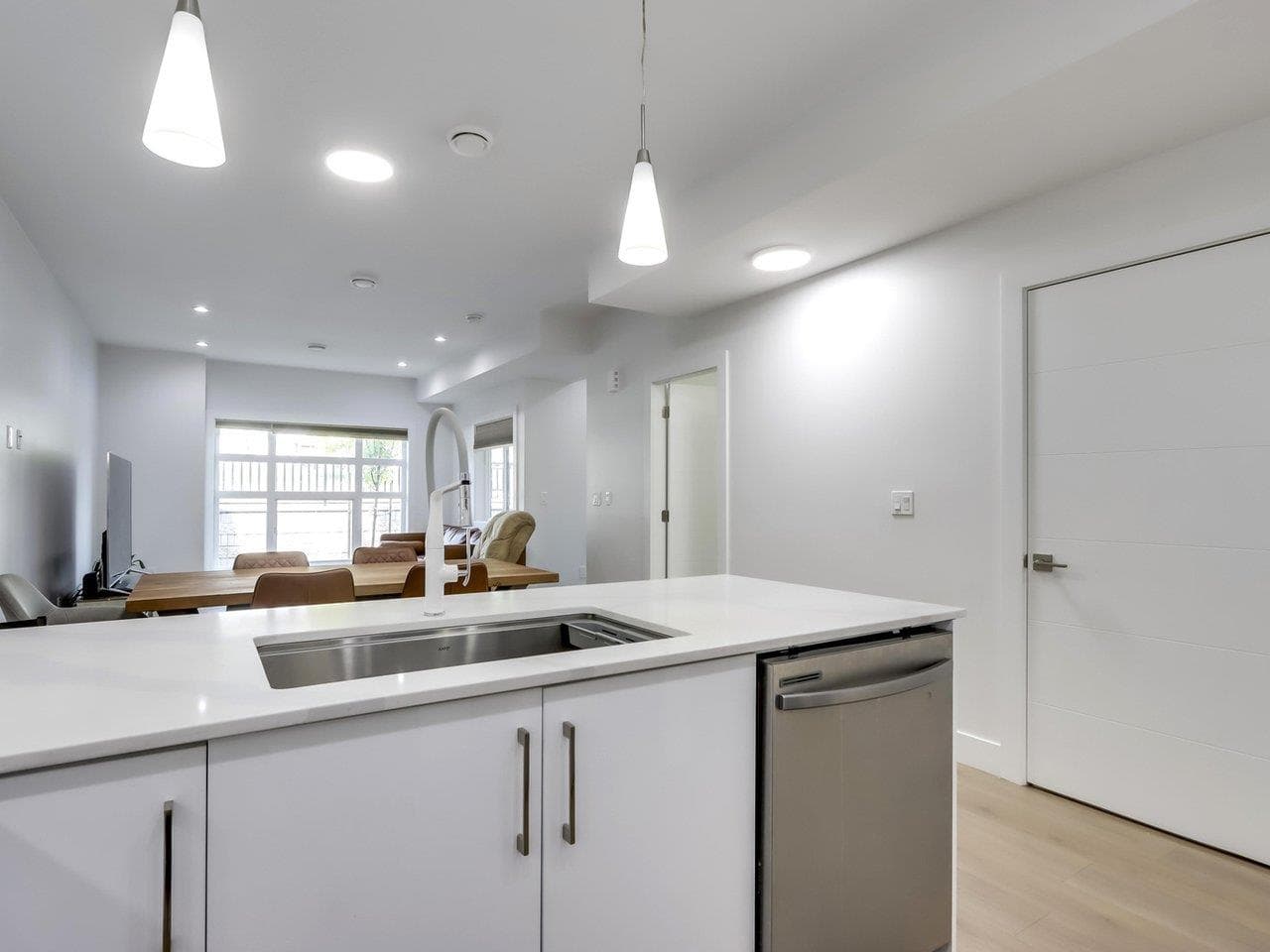 103 - 906 Quadling Avenue, Coquitlam, V3K 2A5 — photo 4