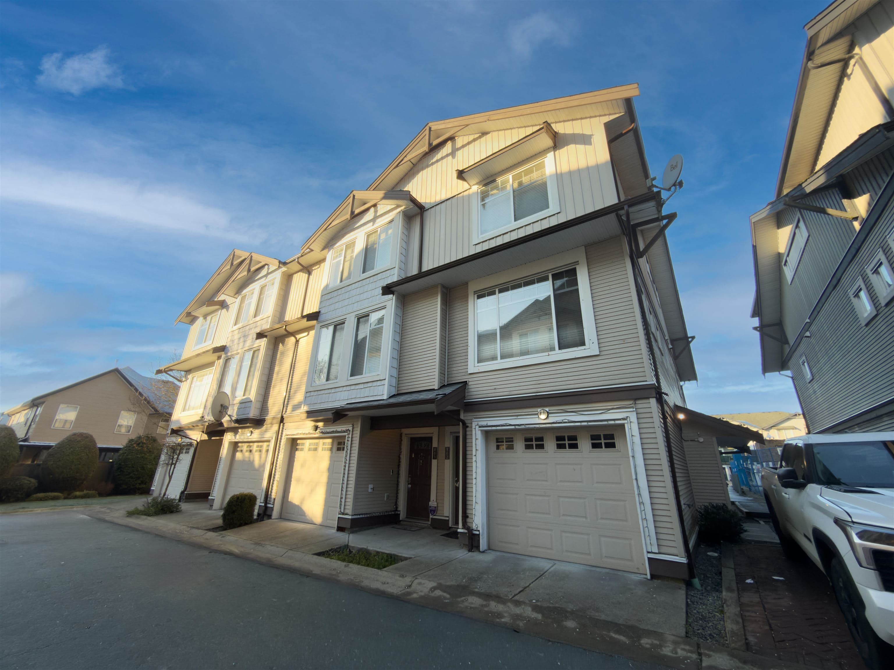 62 - 7156 144 Street, Surrey, V3W 1V5 — photo 3