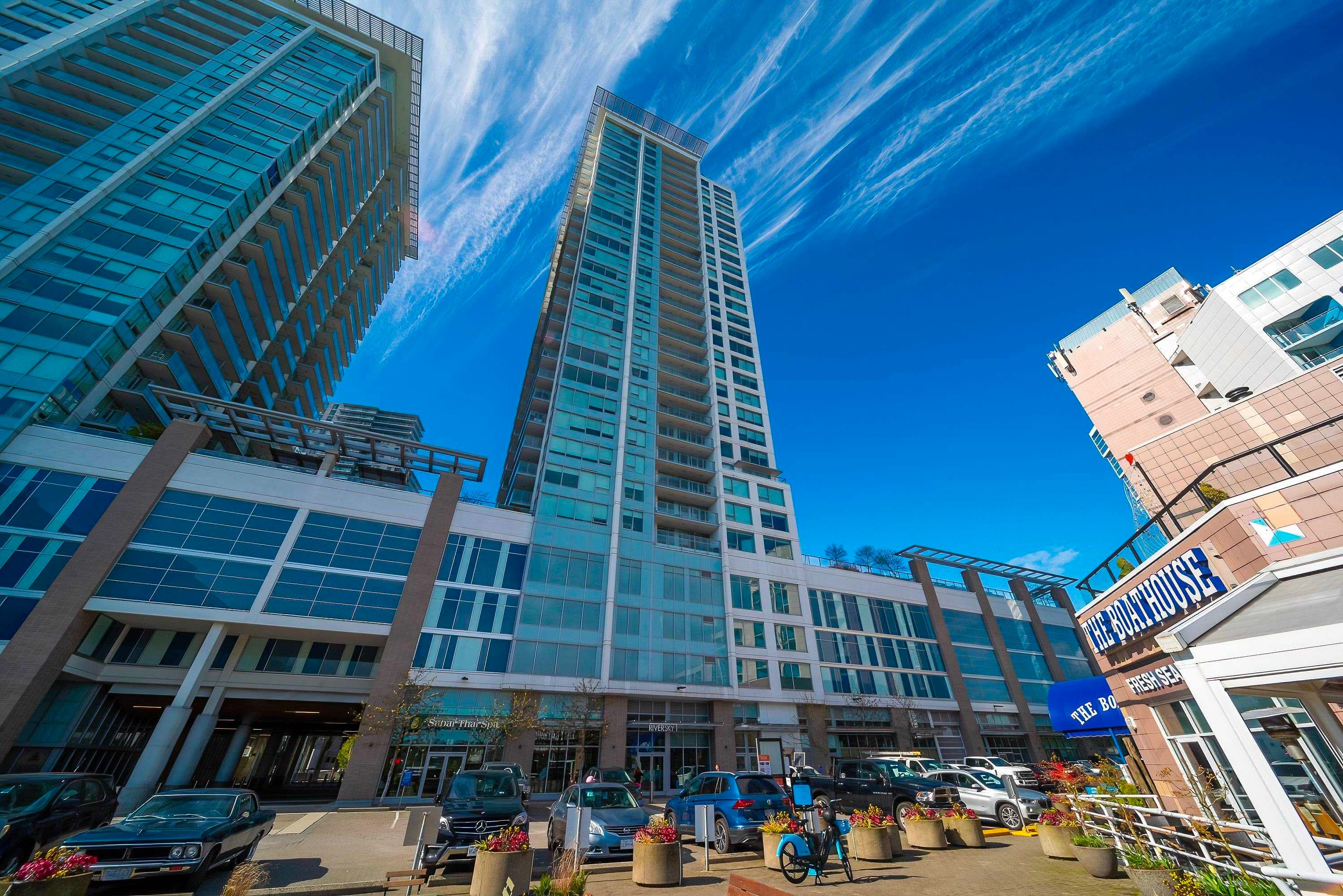 1509 - 908 Quayside Drive, New Westminster, V3M 0L4 — photo 1