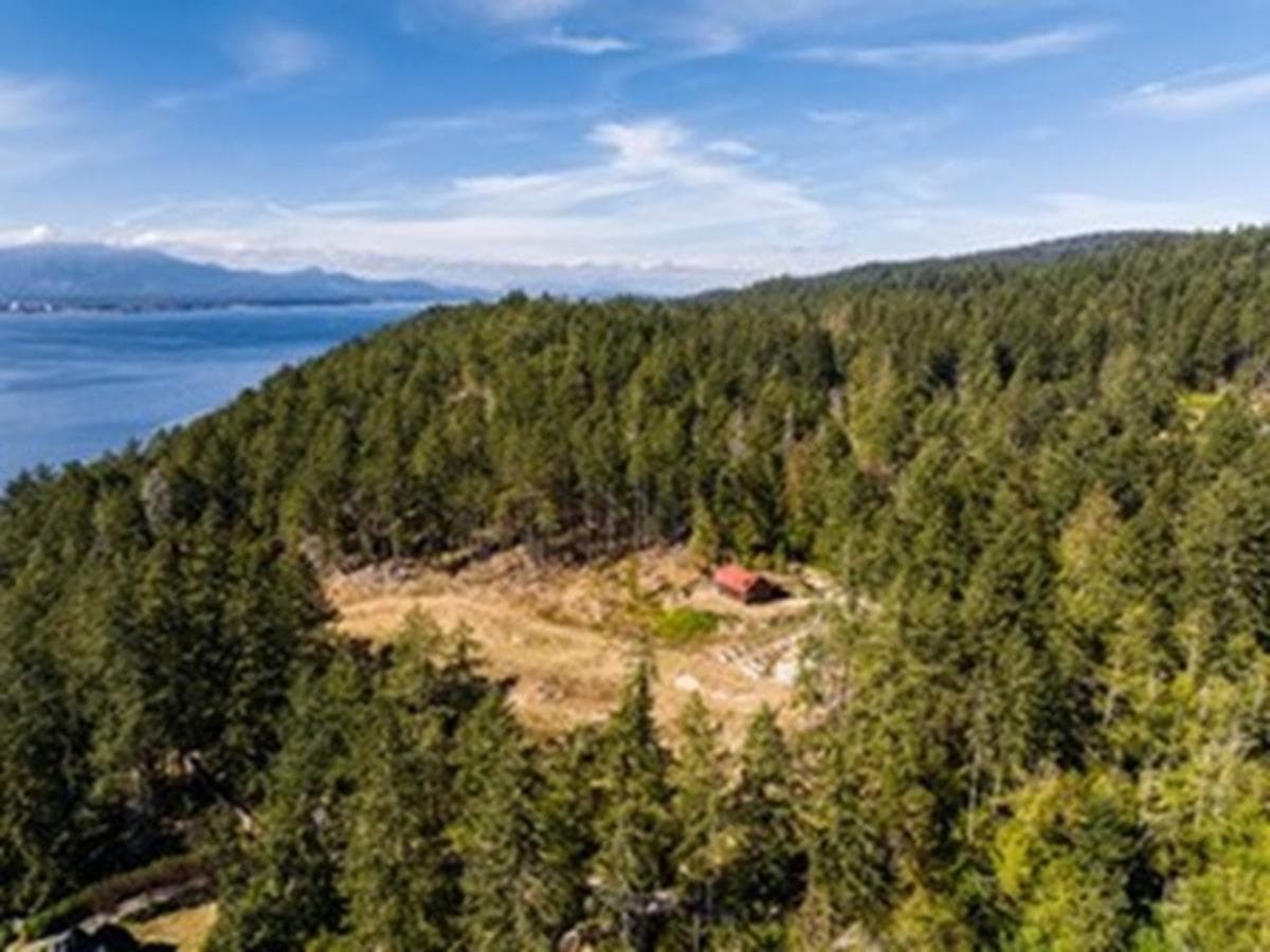 400 Baker Road, Salt Spring Island, V8K 2N5 — photo 1